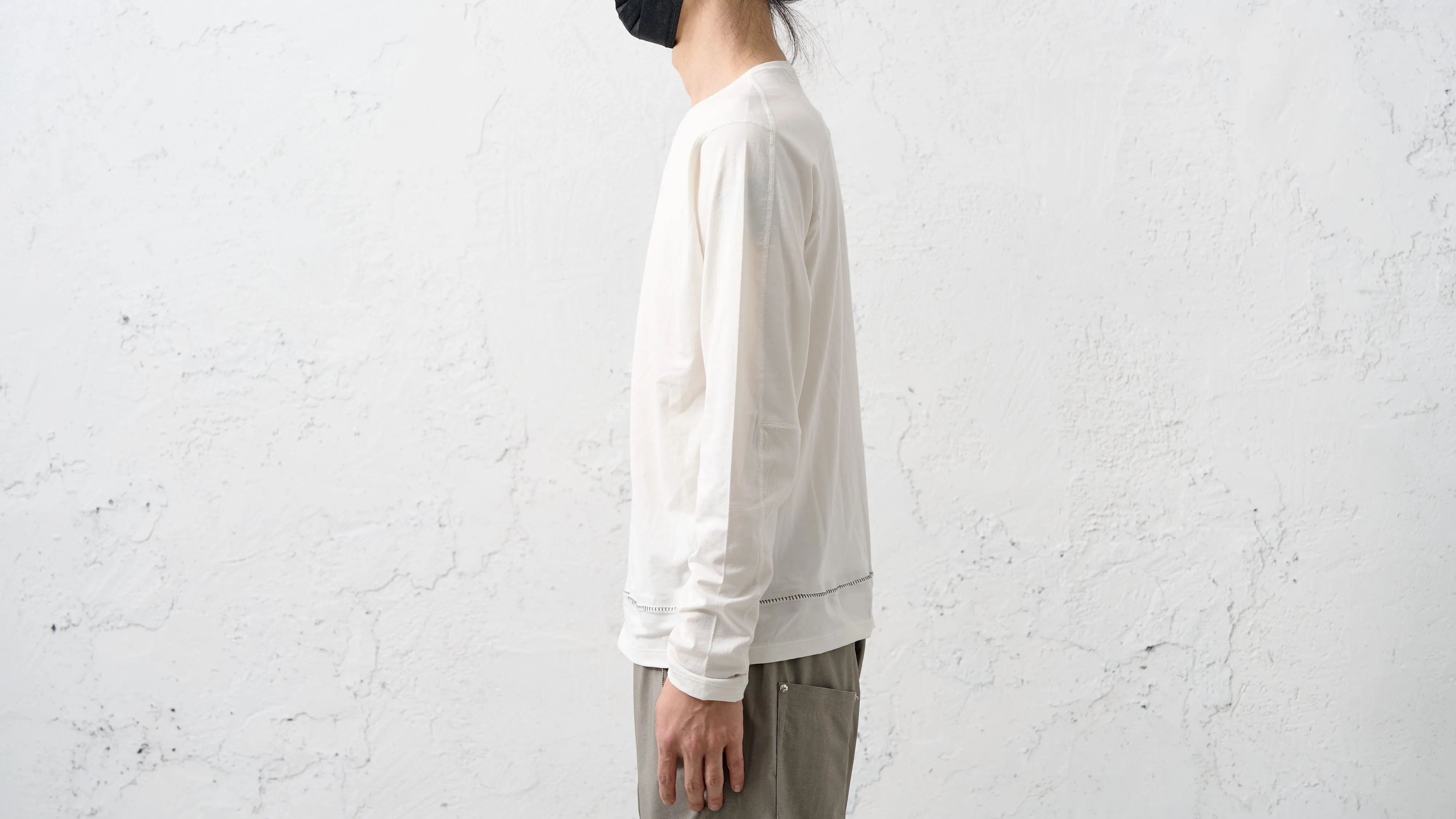 <span>25.1</span><span>"BASE"</span>T-SHIRTS L/S <br>SUPIMA COTTON 40'<br>WHITE sold by taichi murakami product image thumbnail 4