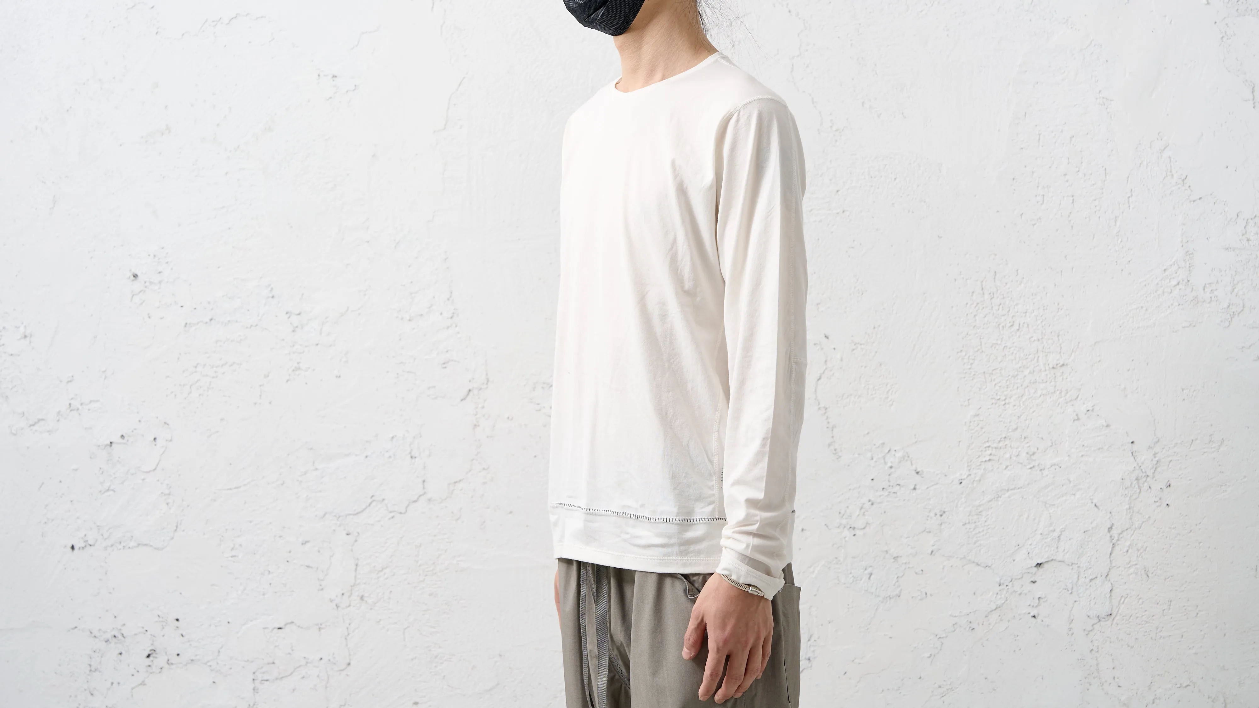 <span>25.1</span><span>"BASE"</span>T-SHIRTS L/S <br>SUPIMA COTTON 40'<br>WHITE sold by taichi murakami product image thumbnail 3