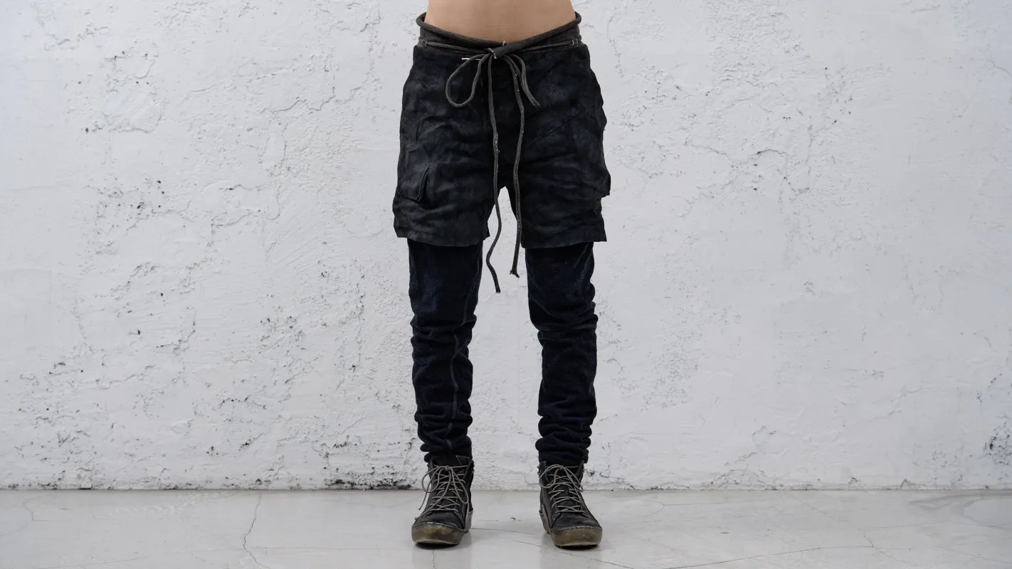 <span>26.2</span><span>"DISPLACEMENT"</span>SWEAT PANTS LAYERED W/Z CASHMERE BLANKET LININING<br>HORSE FULL GRAIN<br>BLACK REVERSE sold by taichi murakami