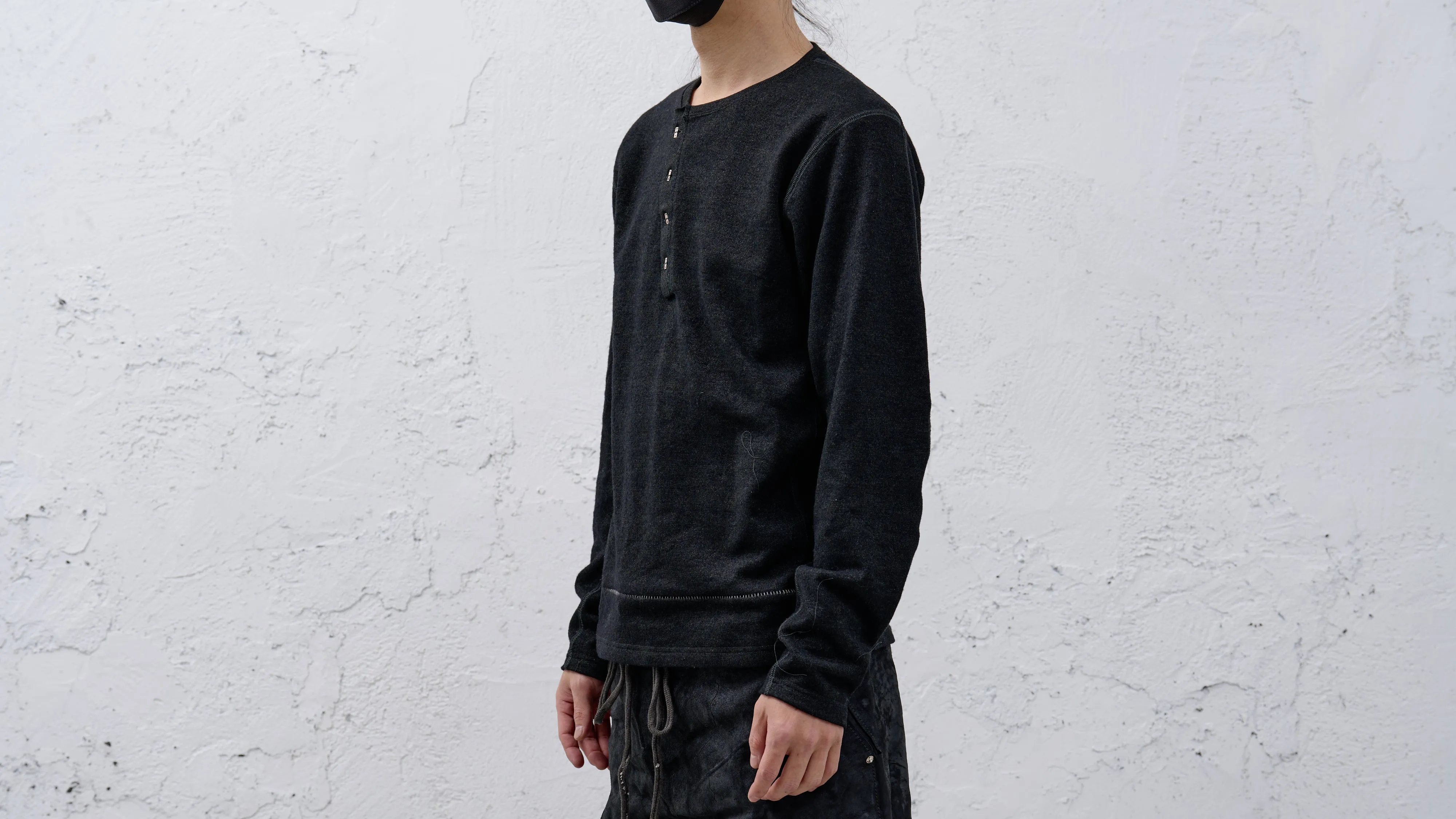 <span>26.2</span><span>"DISPLACEMENT"</span>T-SHIRTS L/S HENLYNECK<br>DNA PAPER X SUPER160 JERSEY<br>KHAKI sold by taichi murakami product image thumbnail 2