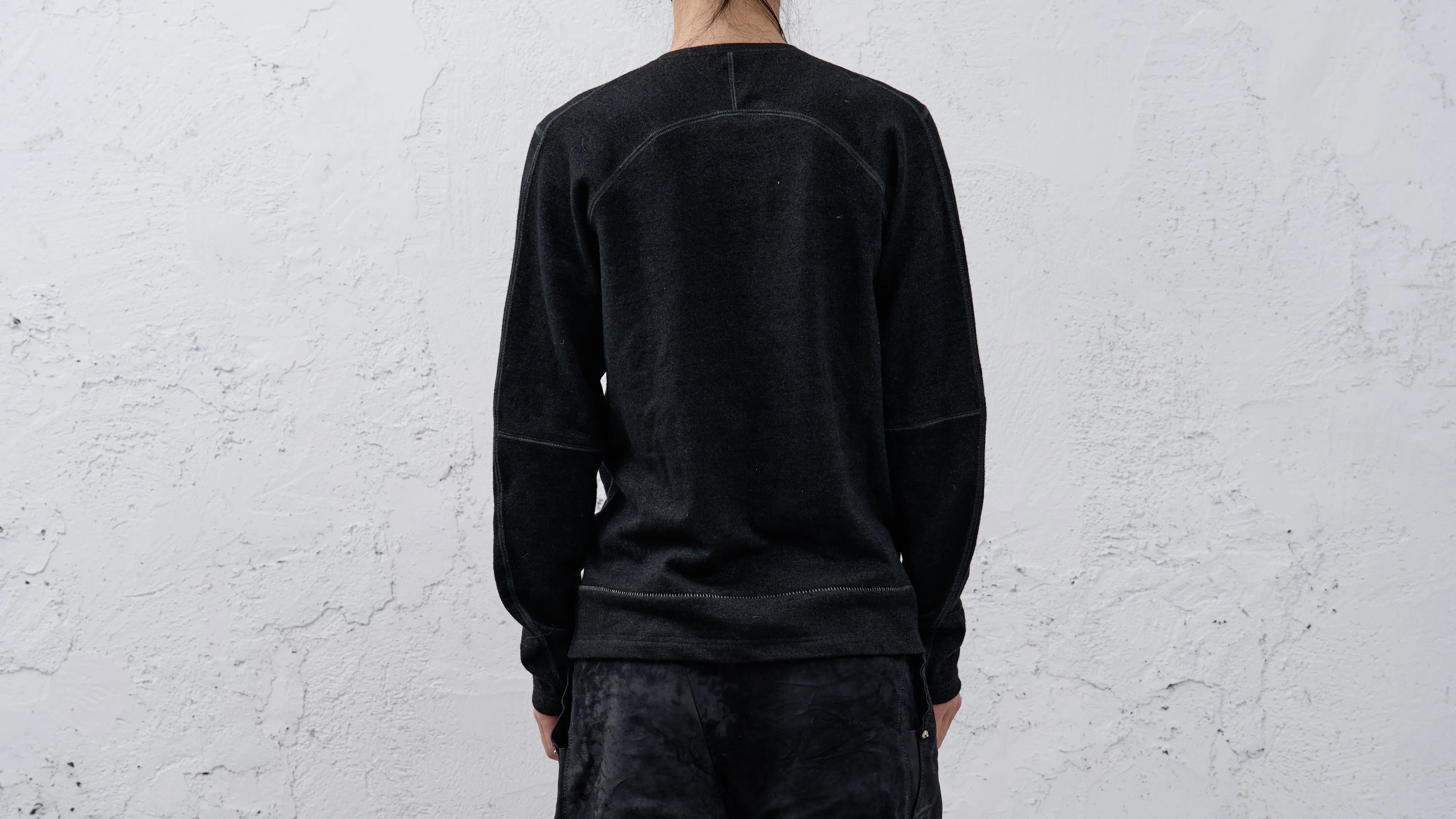 <span>26.2</span><span>"DISPLACEMENT"</span>T-SHIRTS L/S HENLYNECK<br>DNA PAPER X SUPER160 JERSEY<br>KHAKI sold by taichi murakami product image thumbnail 4