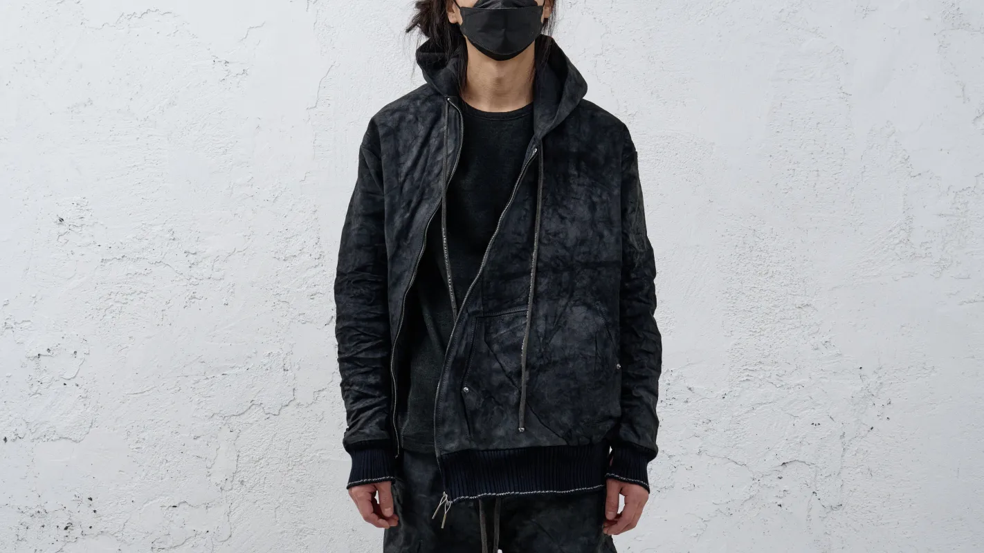 <span>26.2</span><span>"DISPLACEMENT"</span>SWEAT PARKA HOODED ZIPPED CO LINING<br>HORSE FULL GRAIN<br>BLACK REVERSE sold by taichi murakami
