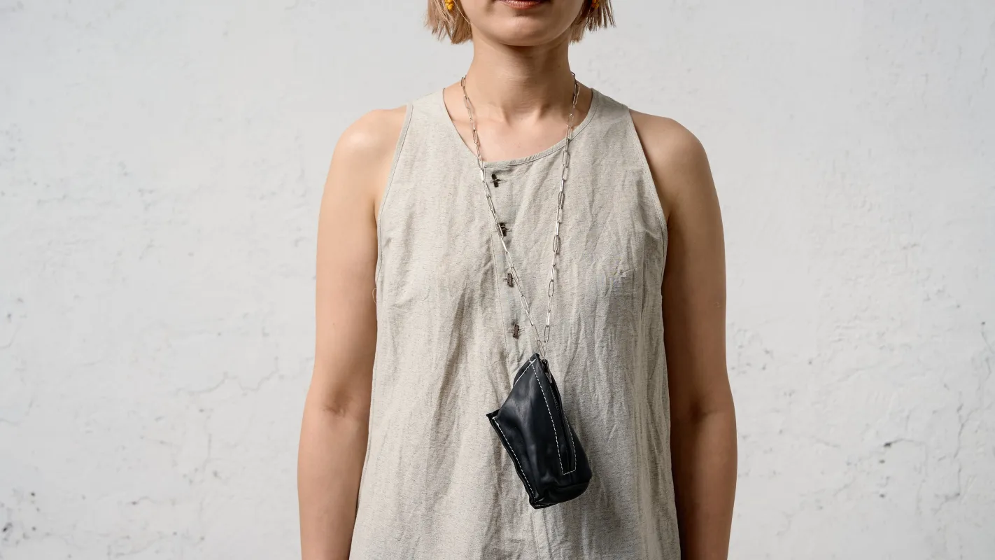 <span>25.1</span><span>" OTHERS "</span>BACKPACK NECKLACE<BR>HORSE FULL GRAIN<BR>BLACK made by taichi murakami