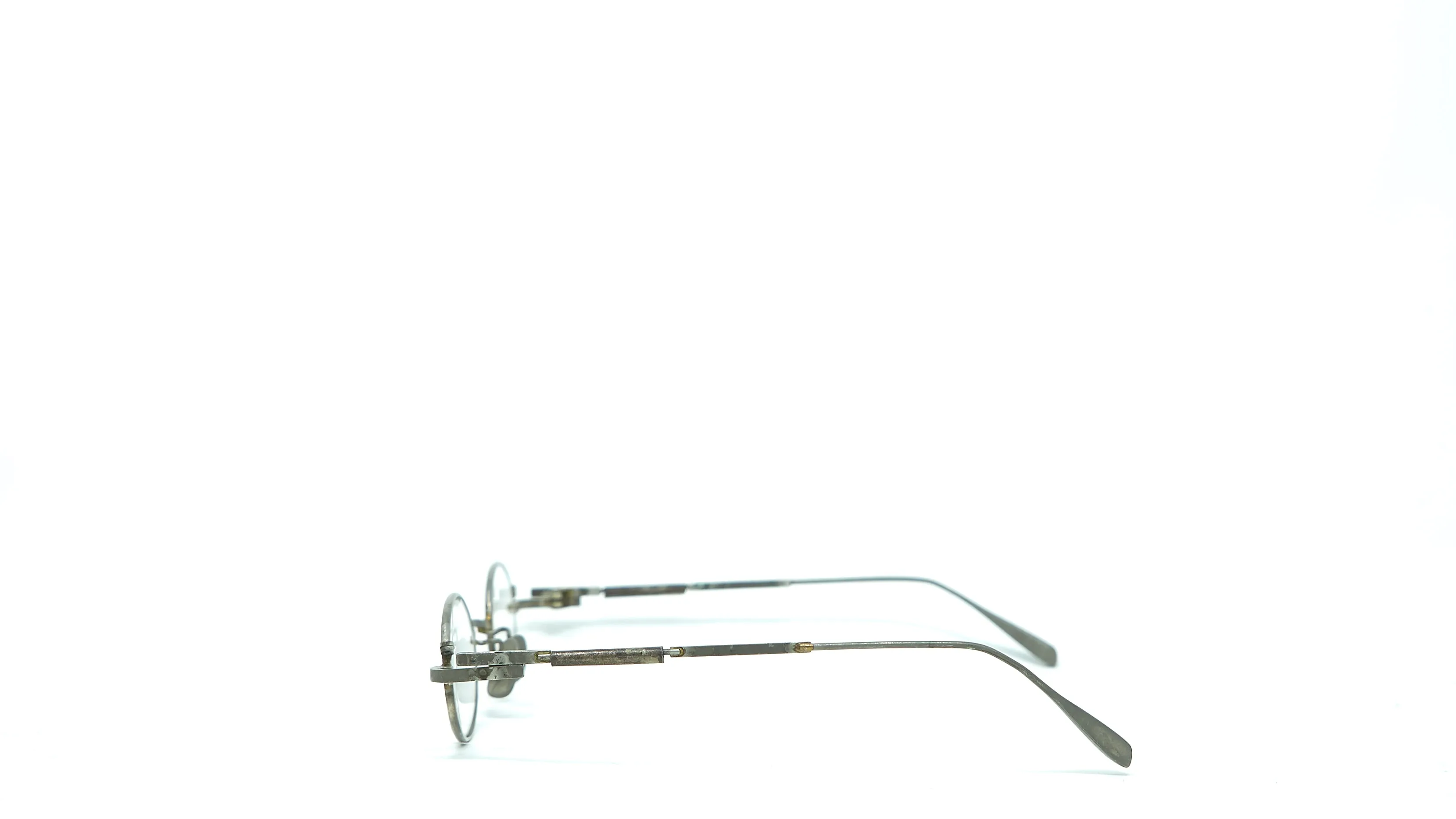 <span>TITANIUM FRAME + TITANIUM TEMPLE</span>OV-MEGANE 30/40 sold by taichi murakami product image thumbnail 4