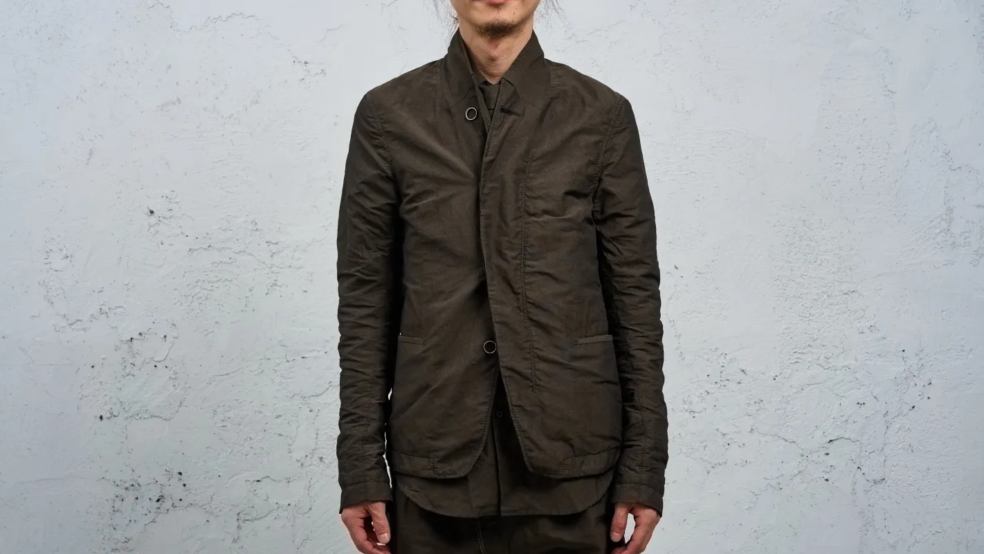 <span>27.1</span><span>"DISPLACEMENT"</span>WORK BLAZER<br>DNA PAPER X NYLON EXTRA LIGHT<br>OLIVE BLACK made by taichi murakami