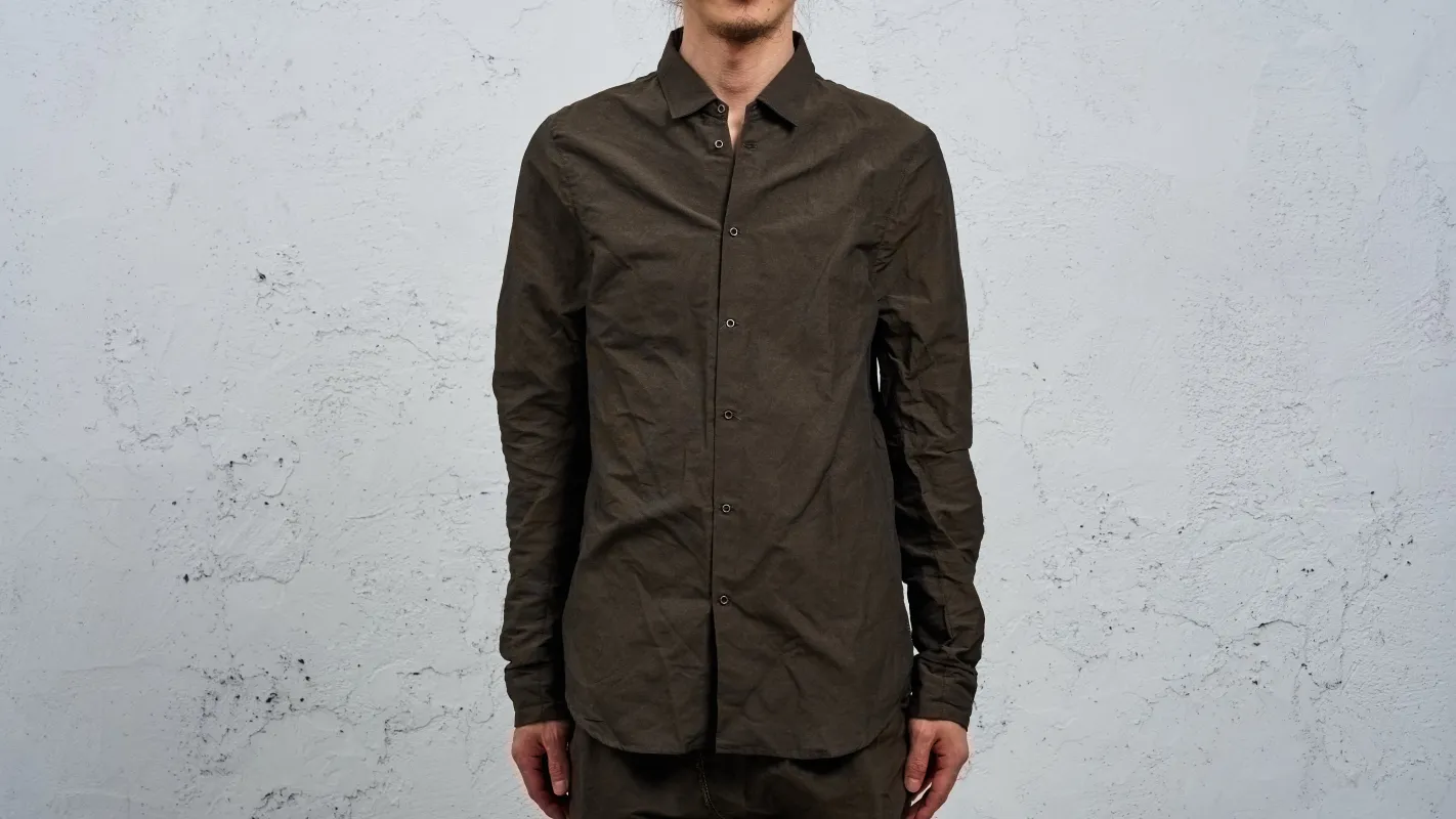 <span>27.1</span><span>"DISPLACEMENT"</span>INSIDE SHIRT<br>DNA PAPER X NYLON EXTRA LIGHT<br>OLIVE BLACK made by taichi murakami