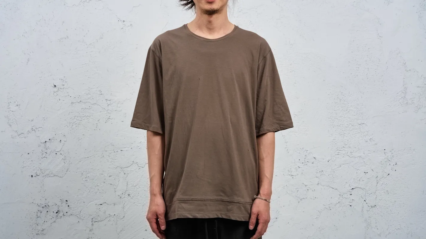 <span>27.1</span><span>"DISPLACEMENT"</span>T-SHIRTS S/S OVERSIZED<br>SUPIMA COTTON 40'/1<br>BEIGE made by taichi murakami