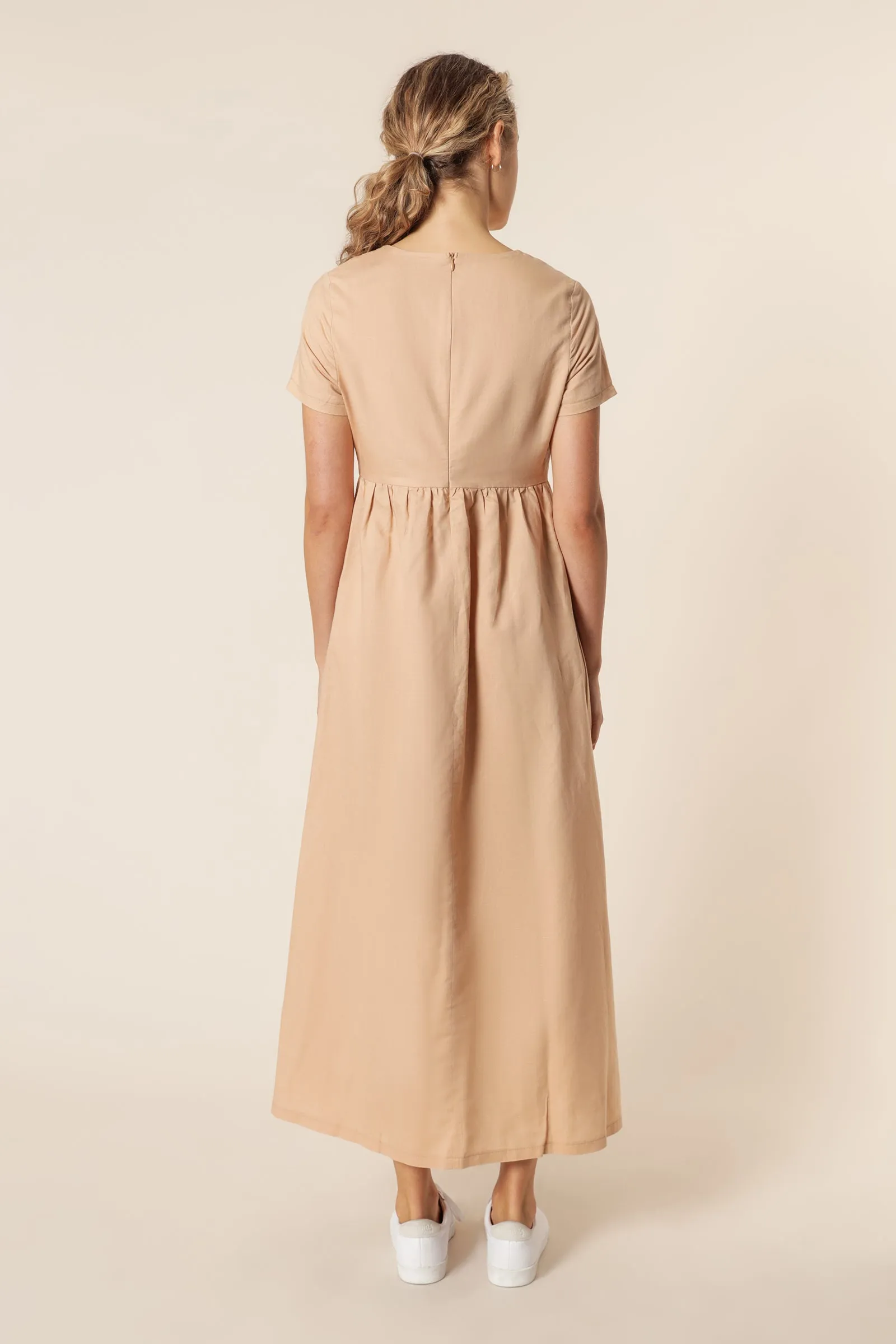 CLAUDIA LINEN MAXI DRESS sold by Nude Lucy product image thumbnail 5