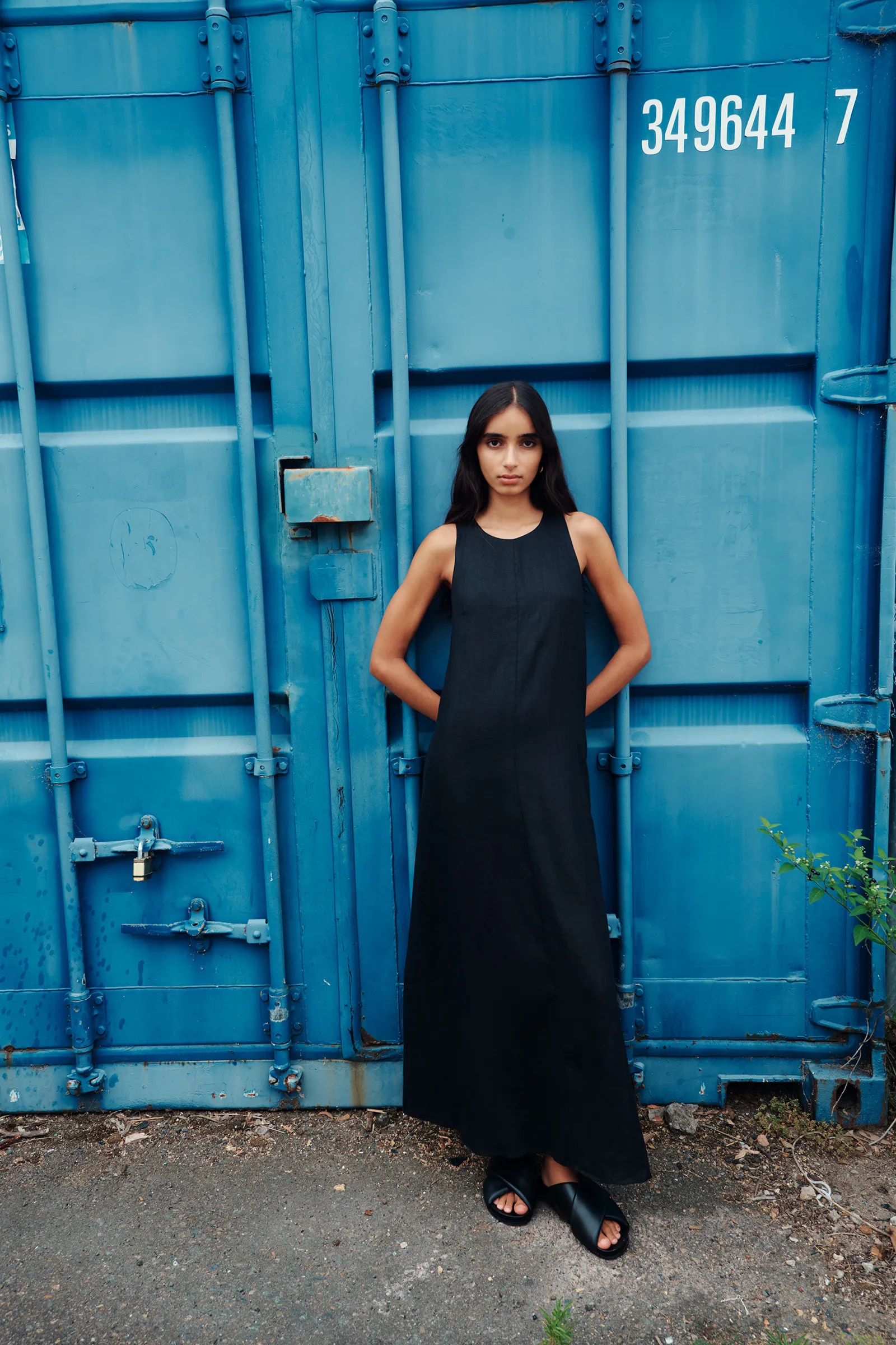 DESI LINEN MAXI DRESS sold by Nude Lucy product image thumbnail 2