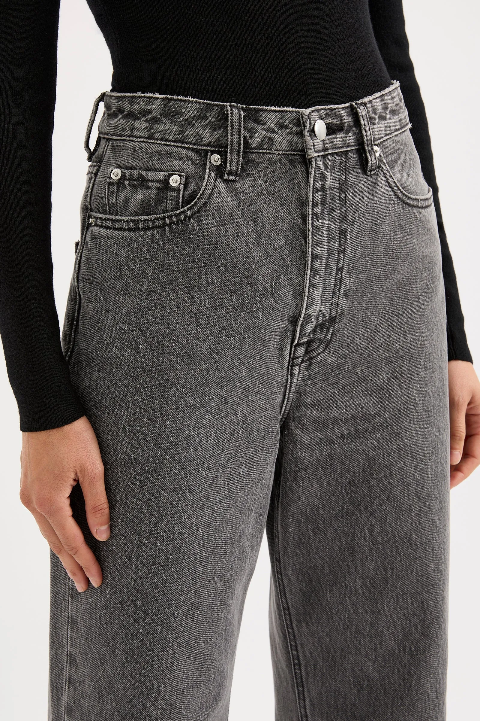 ORGANIC RELAXED LEG JEAN sold by Nude Lucy product image thumbnail 5