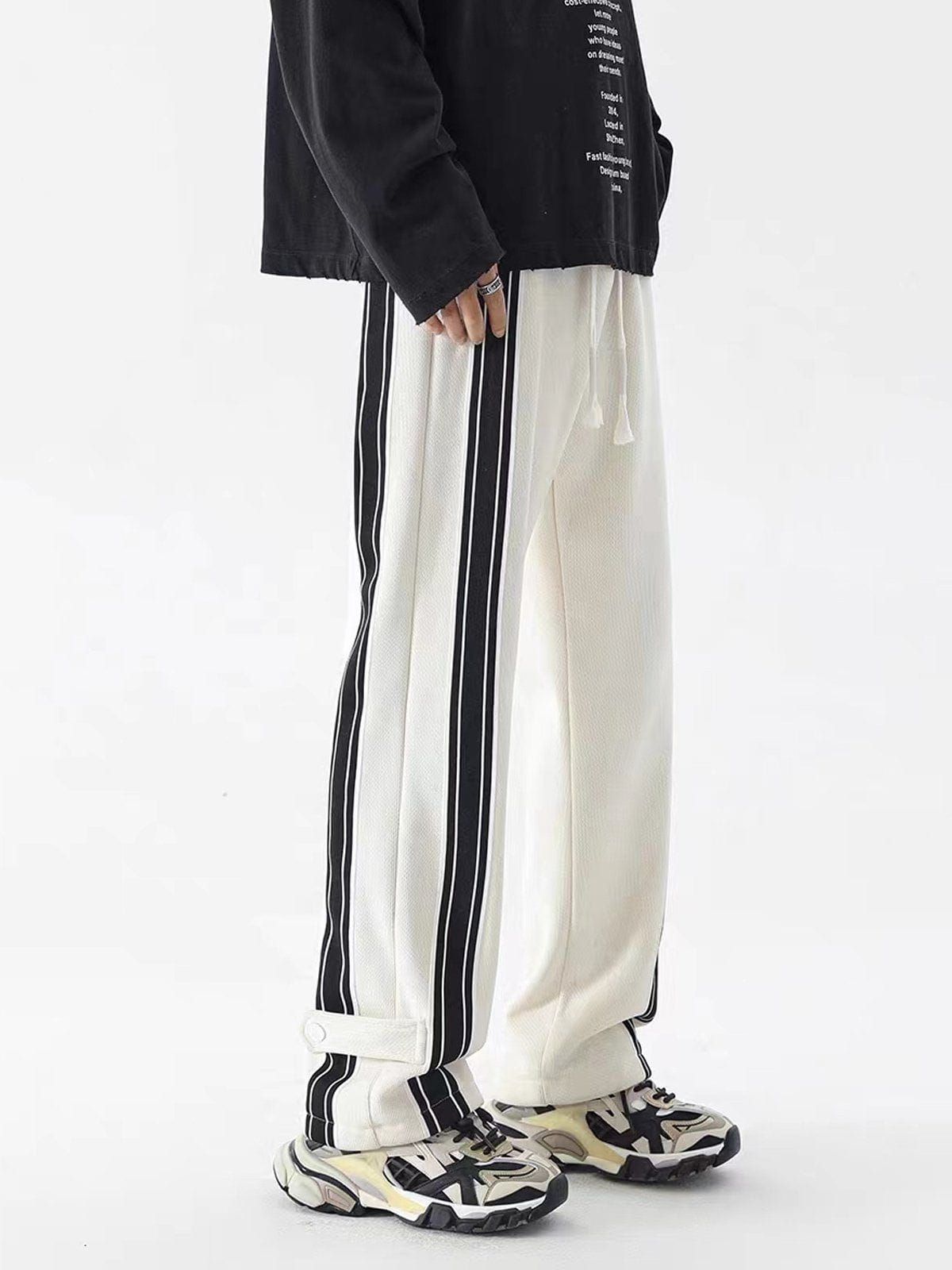 Aelfric Eden Solid Side Stripe Sweatpants sold by Aelfric Eden product image thumbnail 3