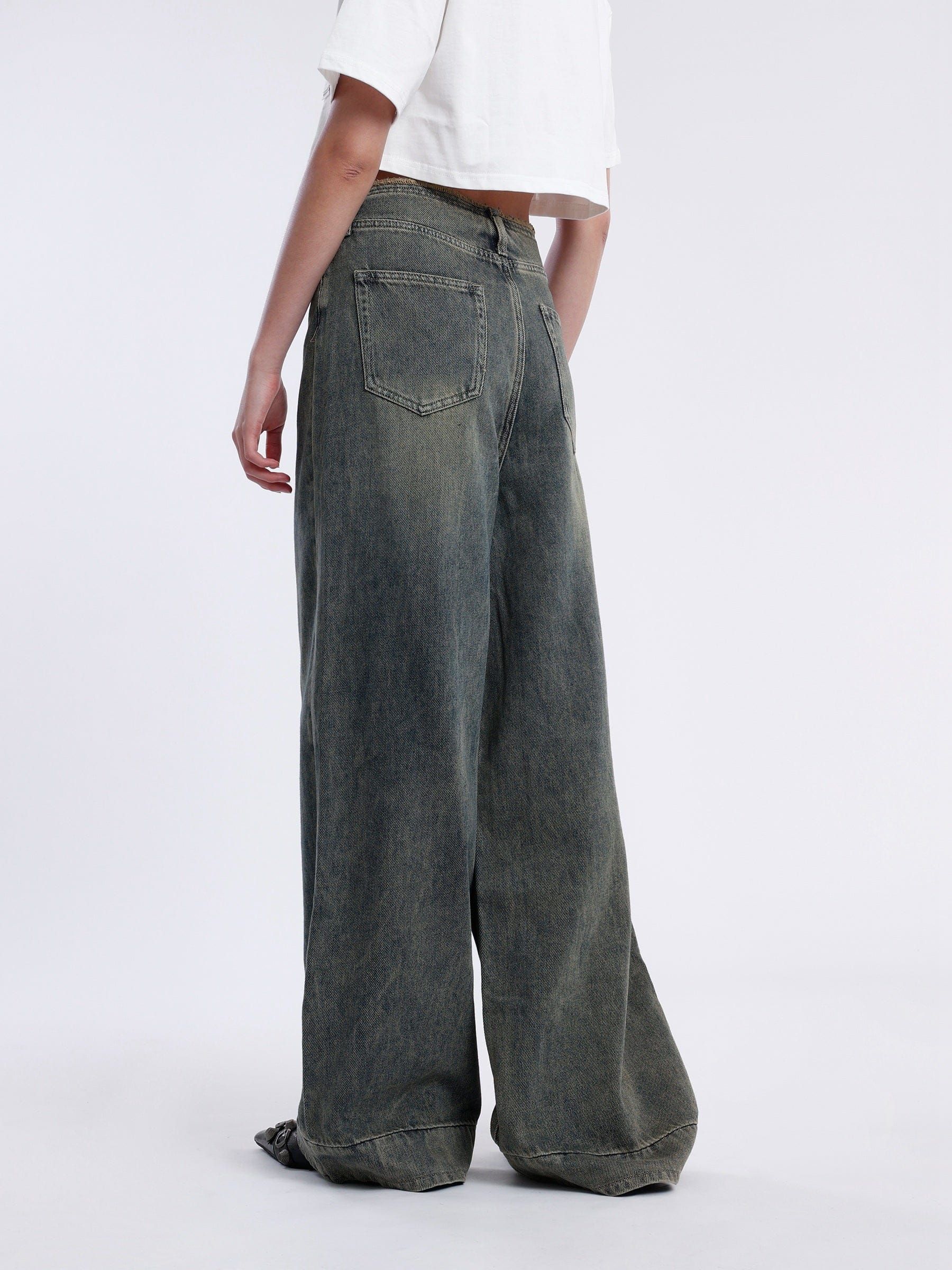 Aelfric Eden Vintage Hight waist Jeans sold by Aelfric Eden product image thumbnail 2