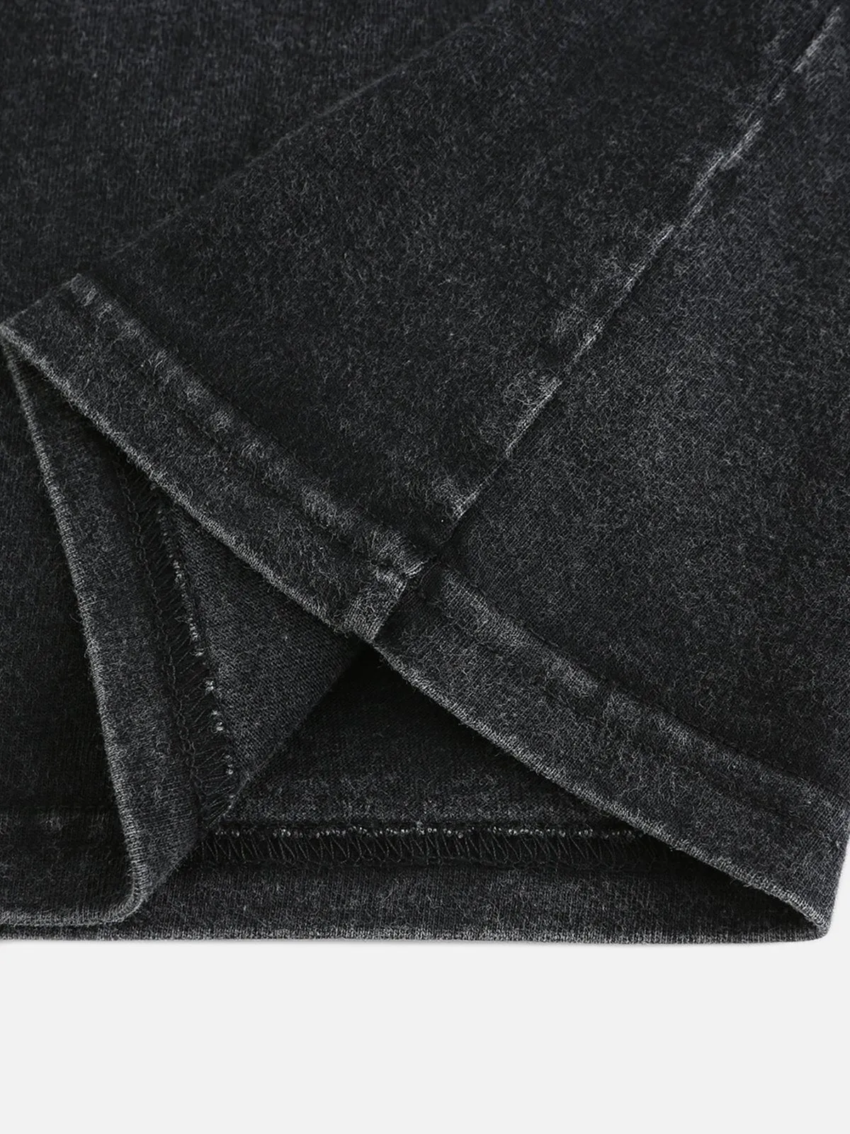 Aelfric Eden Thermal Imaging Heart Graphic Tee sold by Aelfric Eden product image thumbnail 4