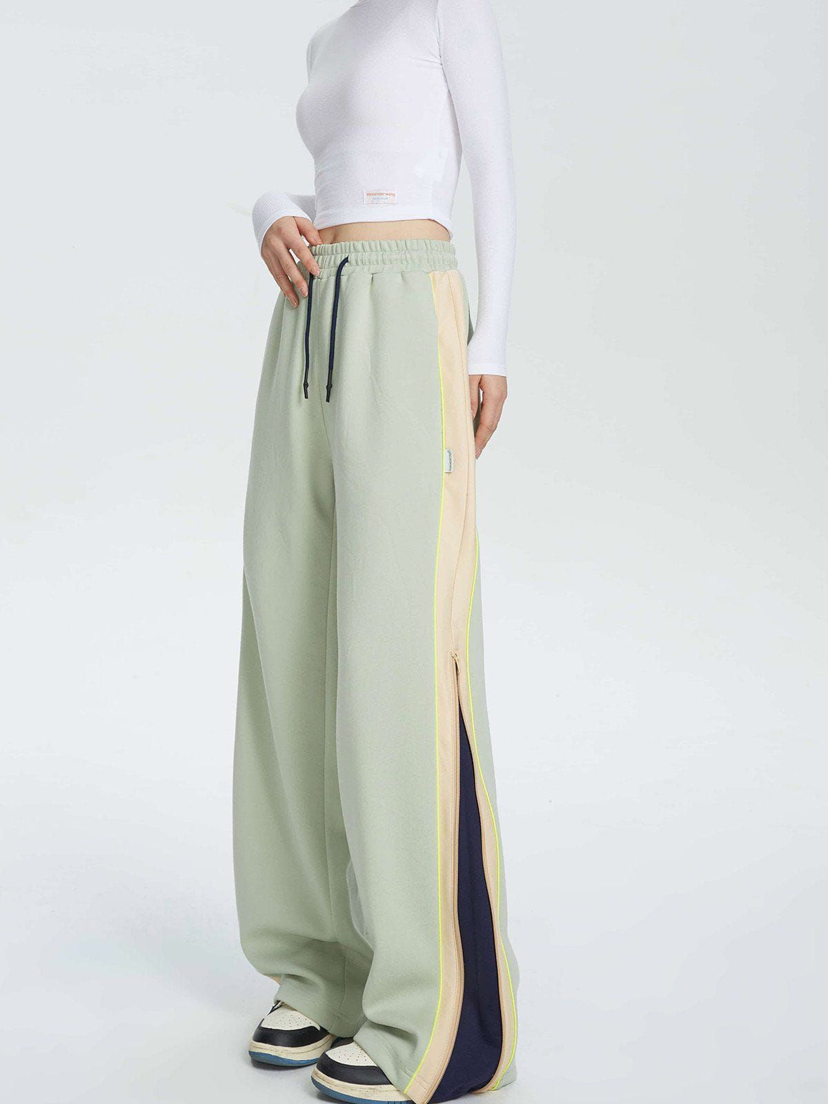 Aelfric Eden Color Blocking ZIP UP Sweatpants sold by Aelfric Eden product image thumbnail 2