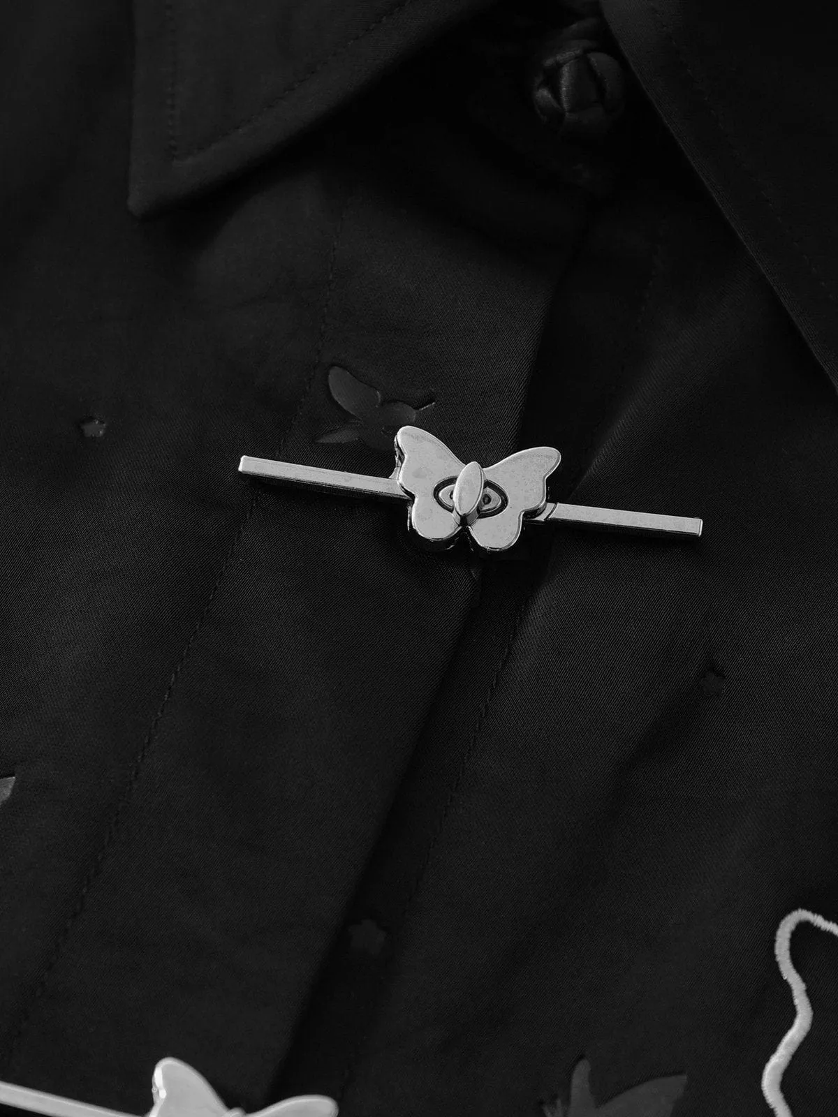 Aelfric Eden Tassel Butterfly Short Sleeve Shirt sold by Aelfric Eden product image thumbnail 4