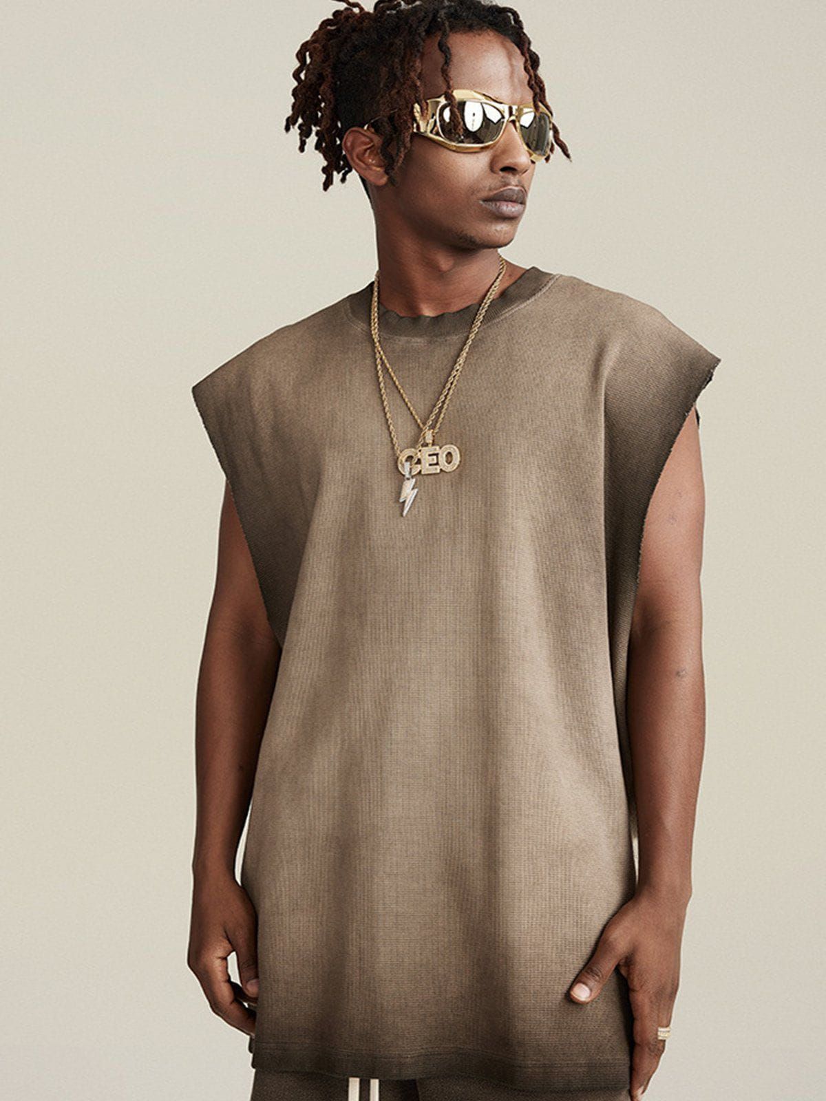 Aelfric Eden Washed Tie Dye Gradient Vest sold by Aelfric Eden product image thumbnail 4