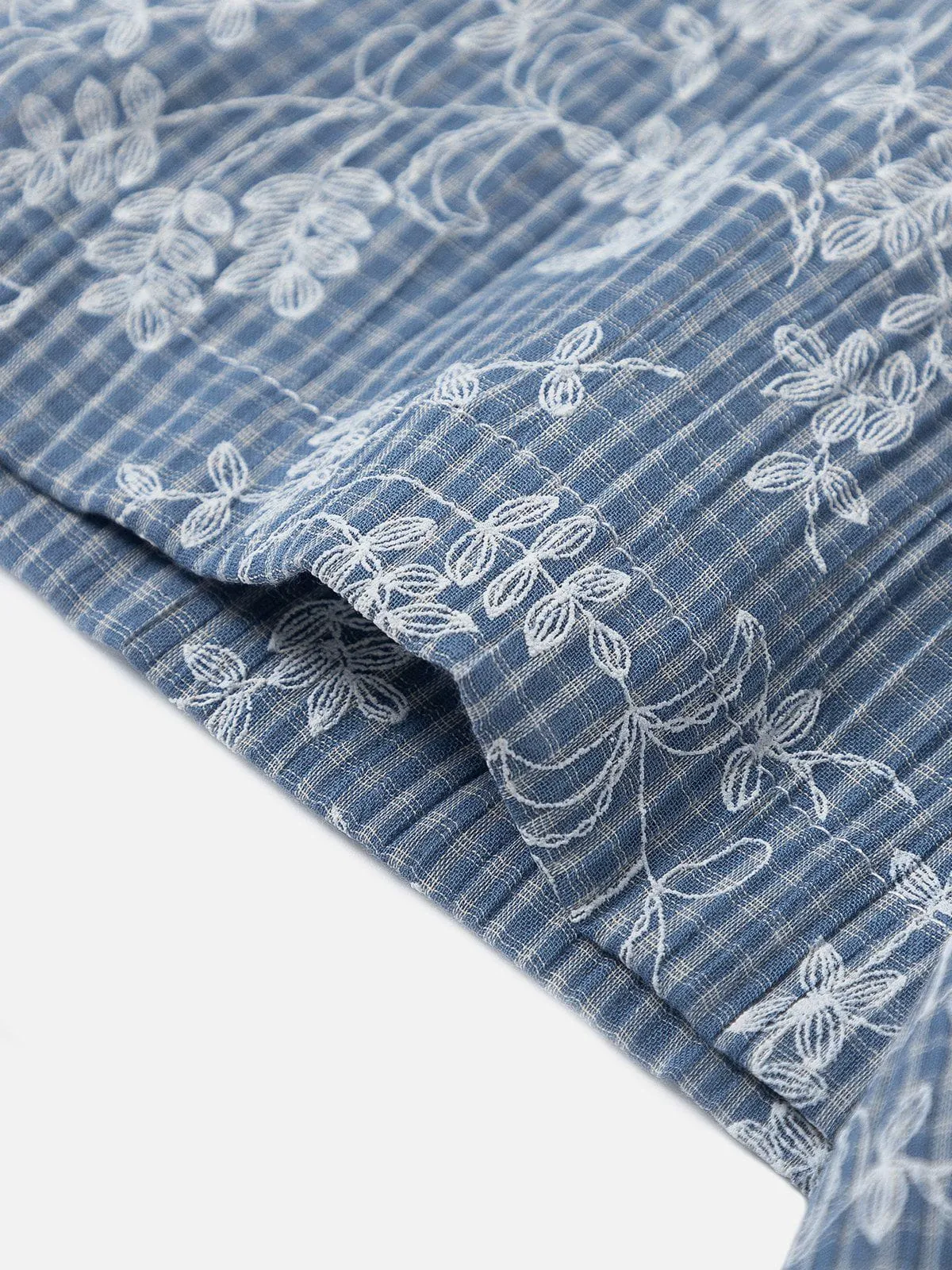 Aelfric Eden Plaid Floral Short Sleeve Shirt sold by Aelfric Eden product image thumbnail 5