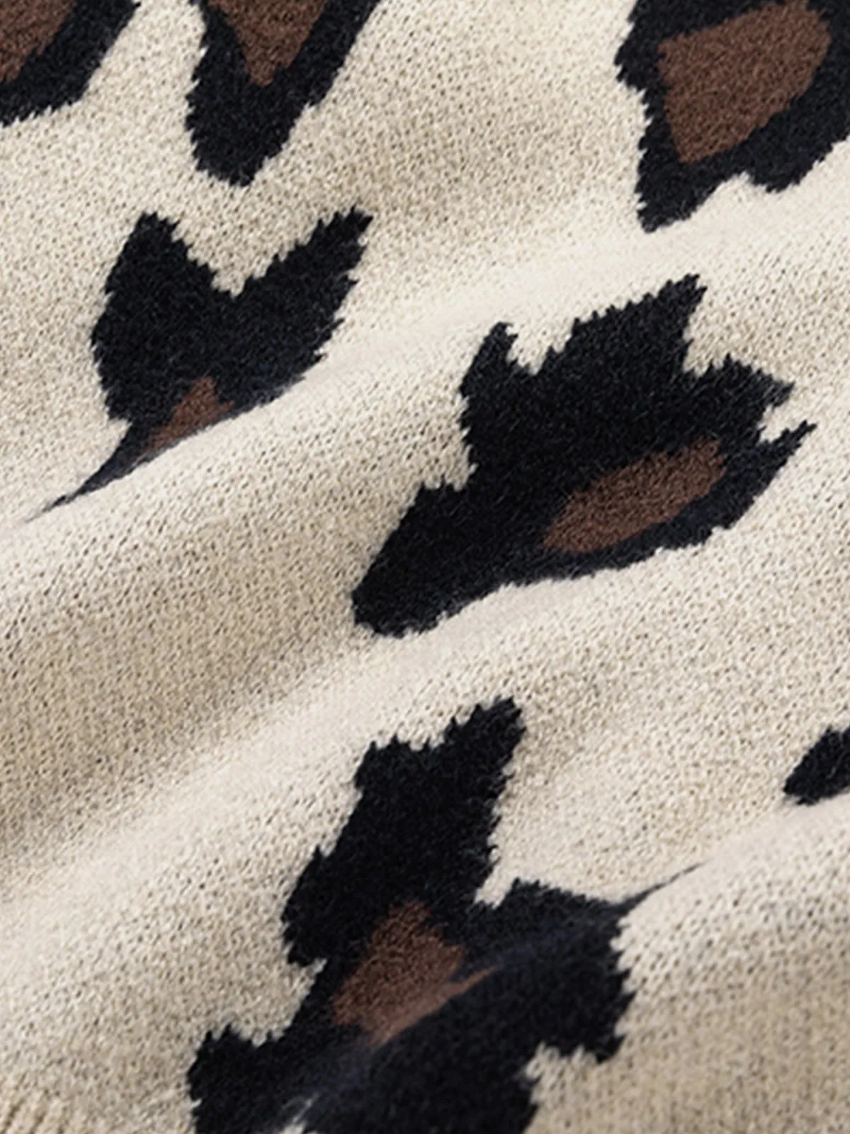 Aelfric Eden Leopard Print V-Neck Cardigan sold by Aelfric Eden product image thumbnail 5