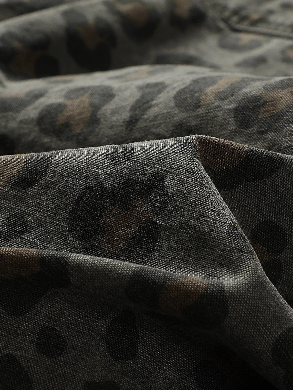 Aelfric Eden Leopard Graphic Long Sleeve Shirt sold by Aelfric Eden product image thumbnail 4