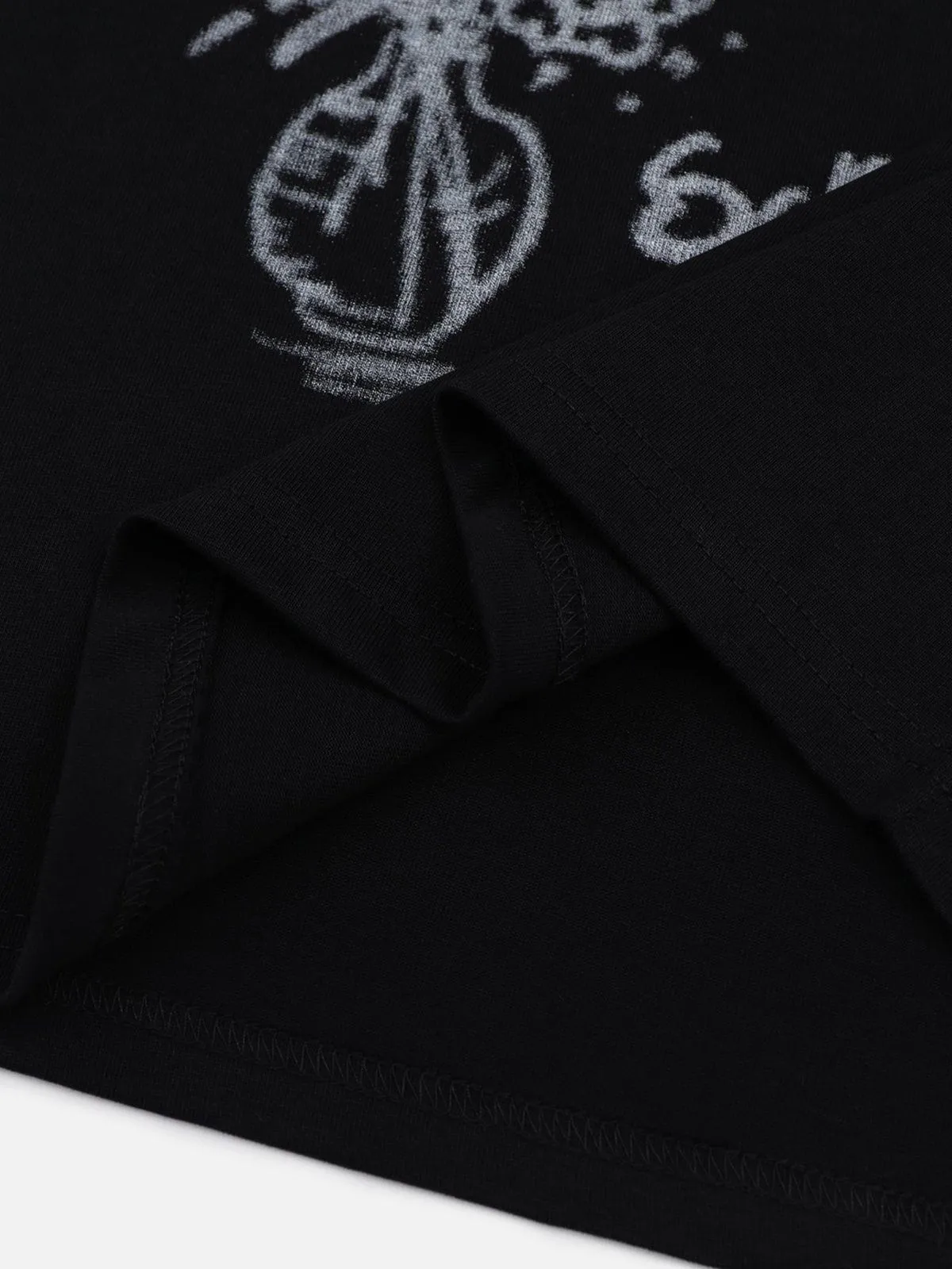 Aelfric Eden Graffiti Dog Tee sold by Aelfric Eden product image thumbnail 5