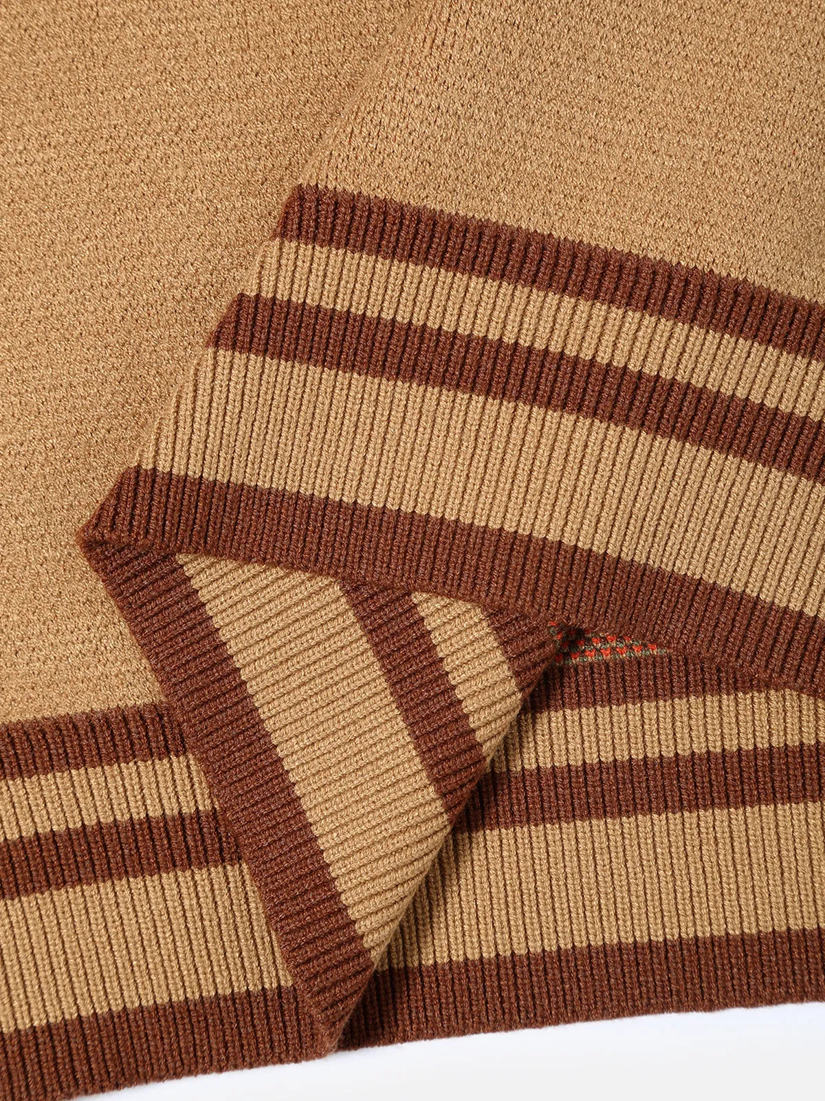 Aelfric Eden 77 V-Neck Boxy Knit Tee sold by Aelfric Eden product image thumbnail 5