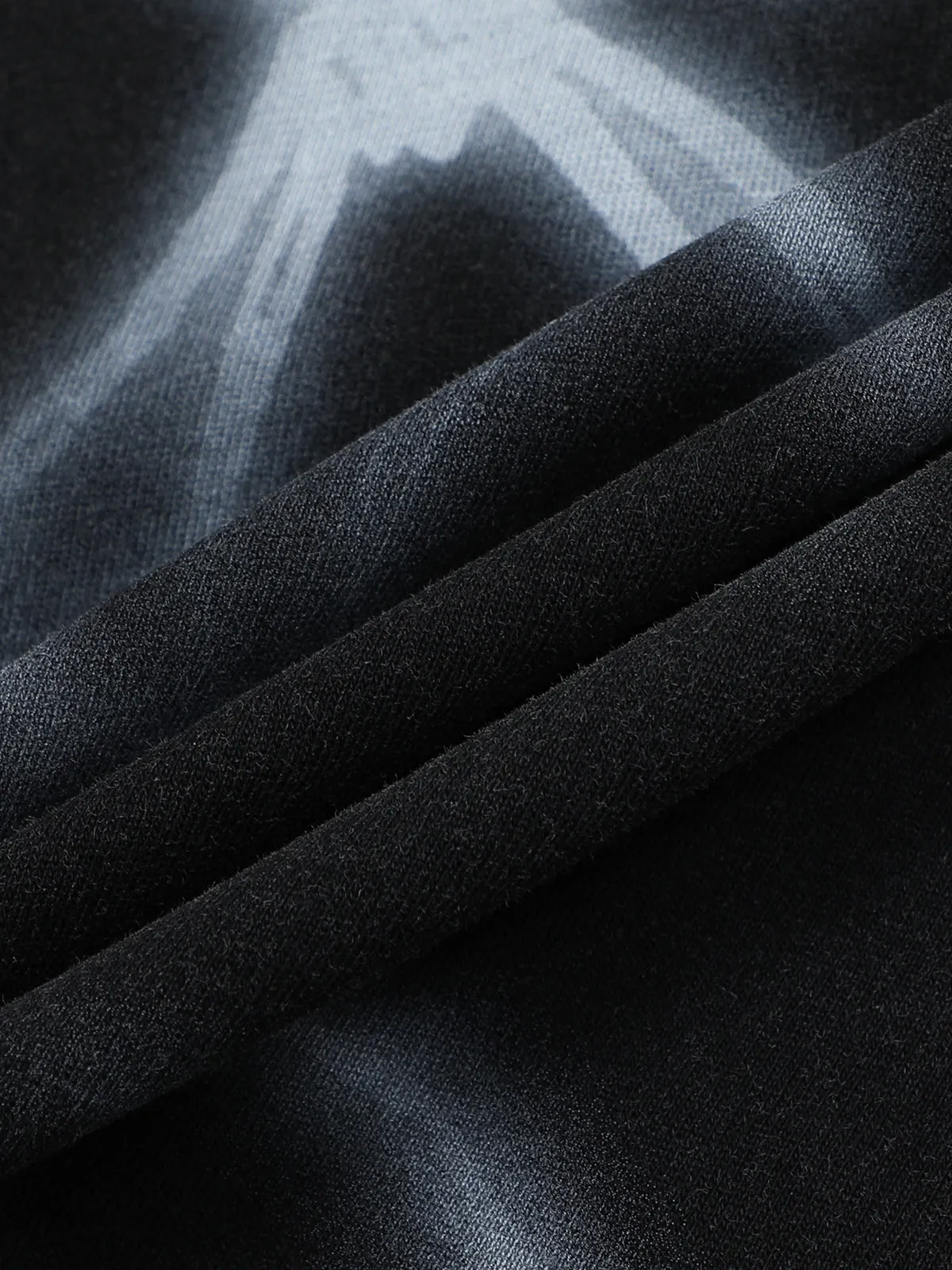 Aelfric Eden Blurring Spider Print Tee sold by Aelfric Eden product image thumbnail 4