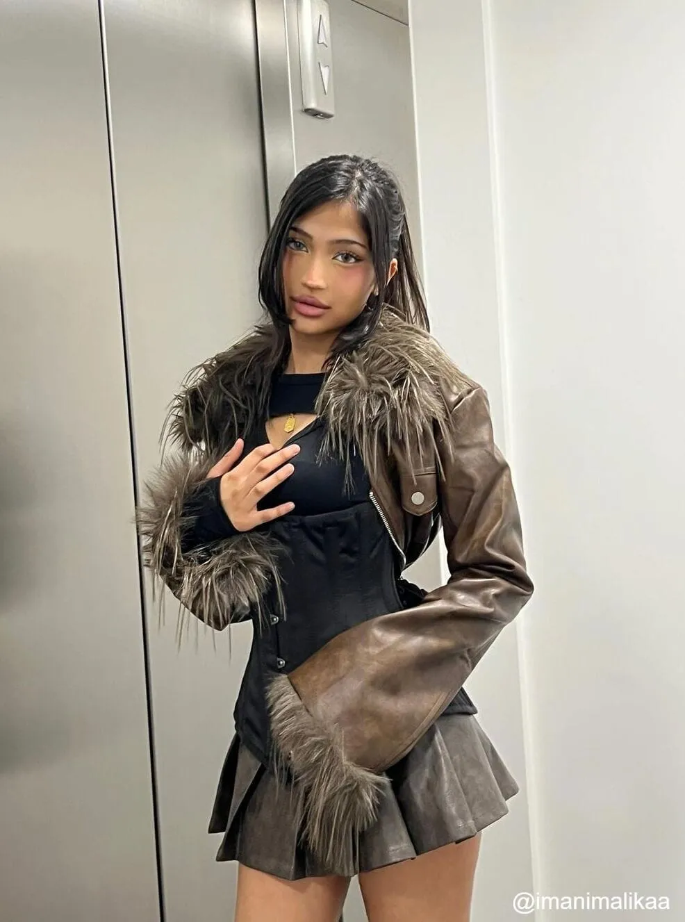 Aelfric Eden Fur Collar Faux Leather Jacket sold by Aelfric Eden product image thumbnail 5