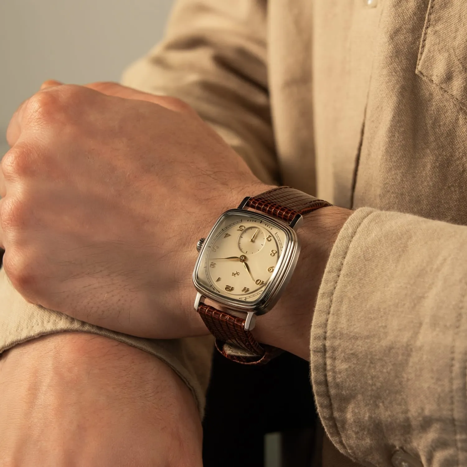 1954 Amalfi Mechanical, Steel / Off White sold by About Vintage product image thumbnail 2