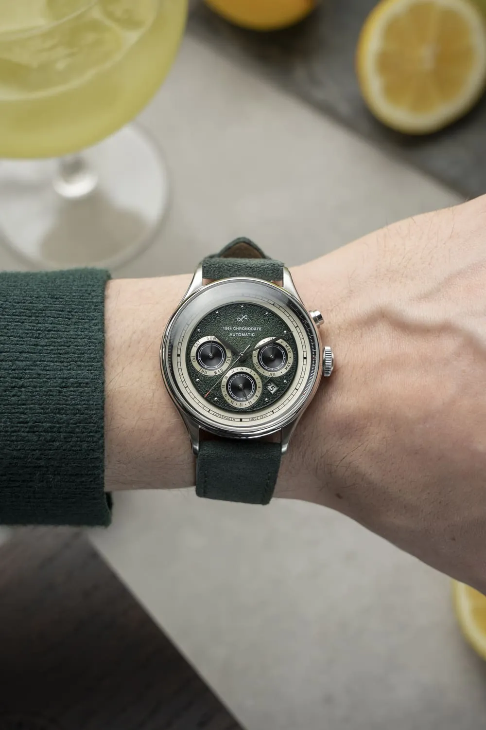 1564 Chronodate Automatic, Steel / Garnish Green sold by About Vintage product image thumbnail 2