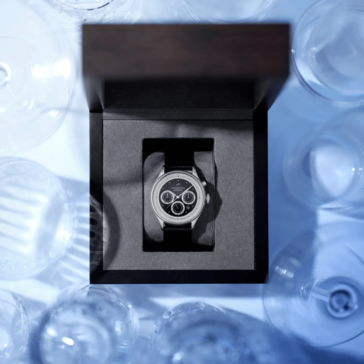 1564 Chronodate Automatic, Steel / Black sold by About Vintage product image thumbnail 3