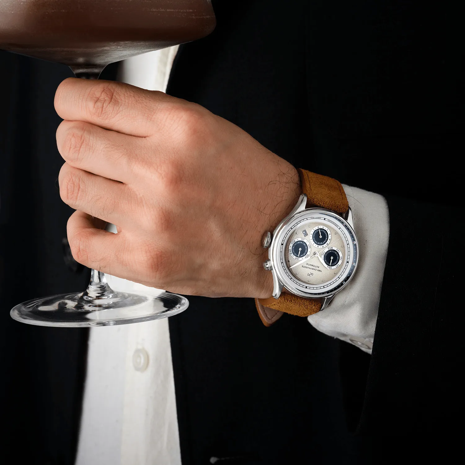 1564 Chronodate Automatic, Steel / Off White sold by About Vintage product image thumbnail 2