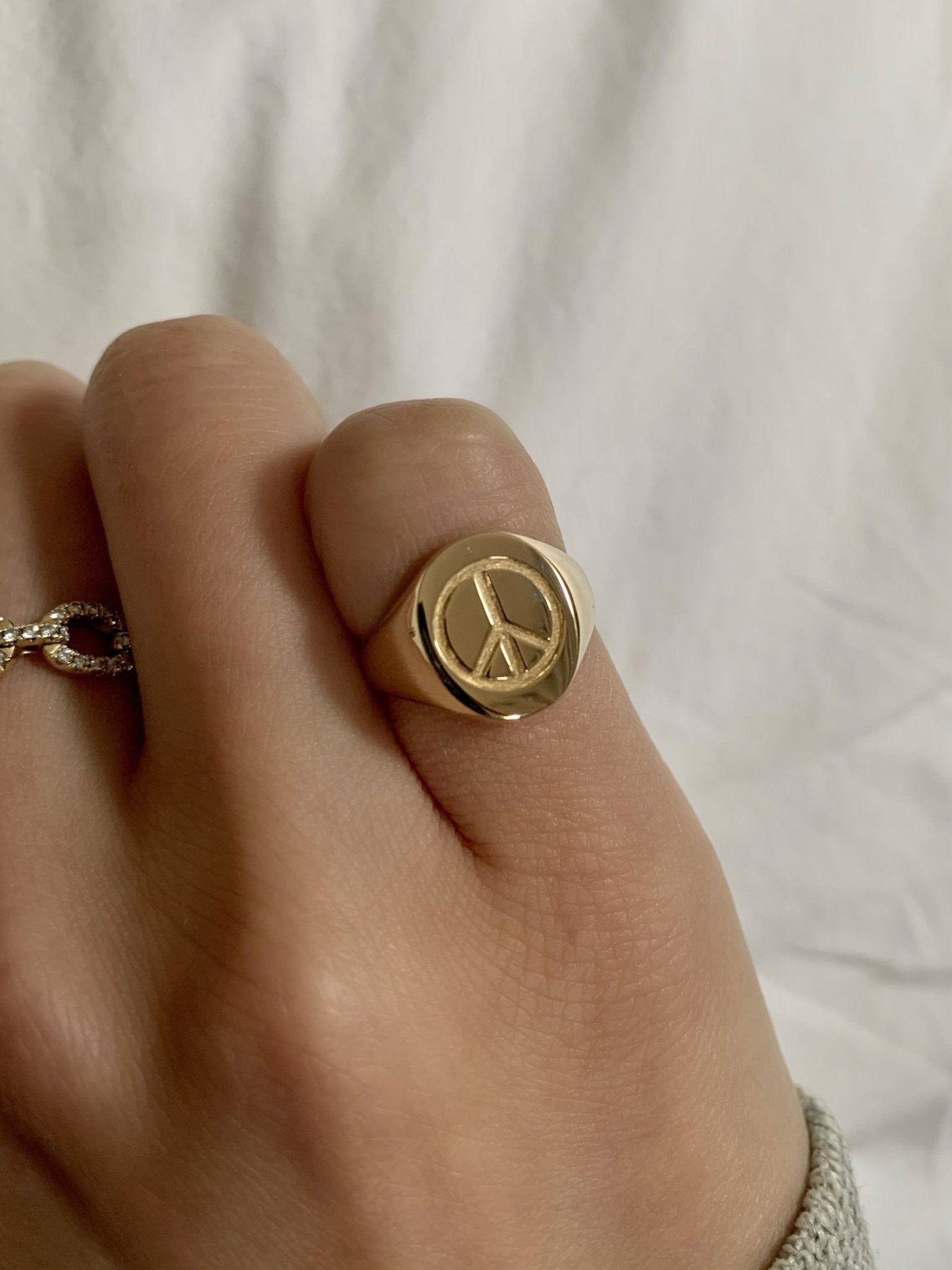 RN036 sold by Lisa Gozlan product image thumbnail 2