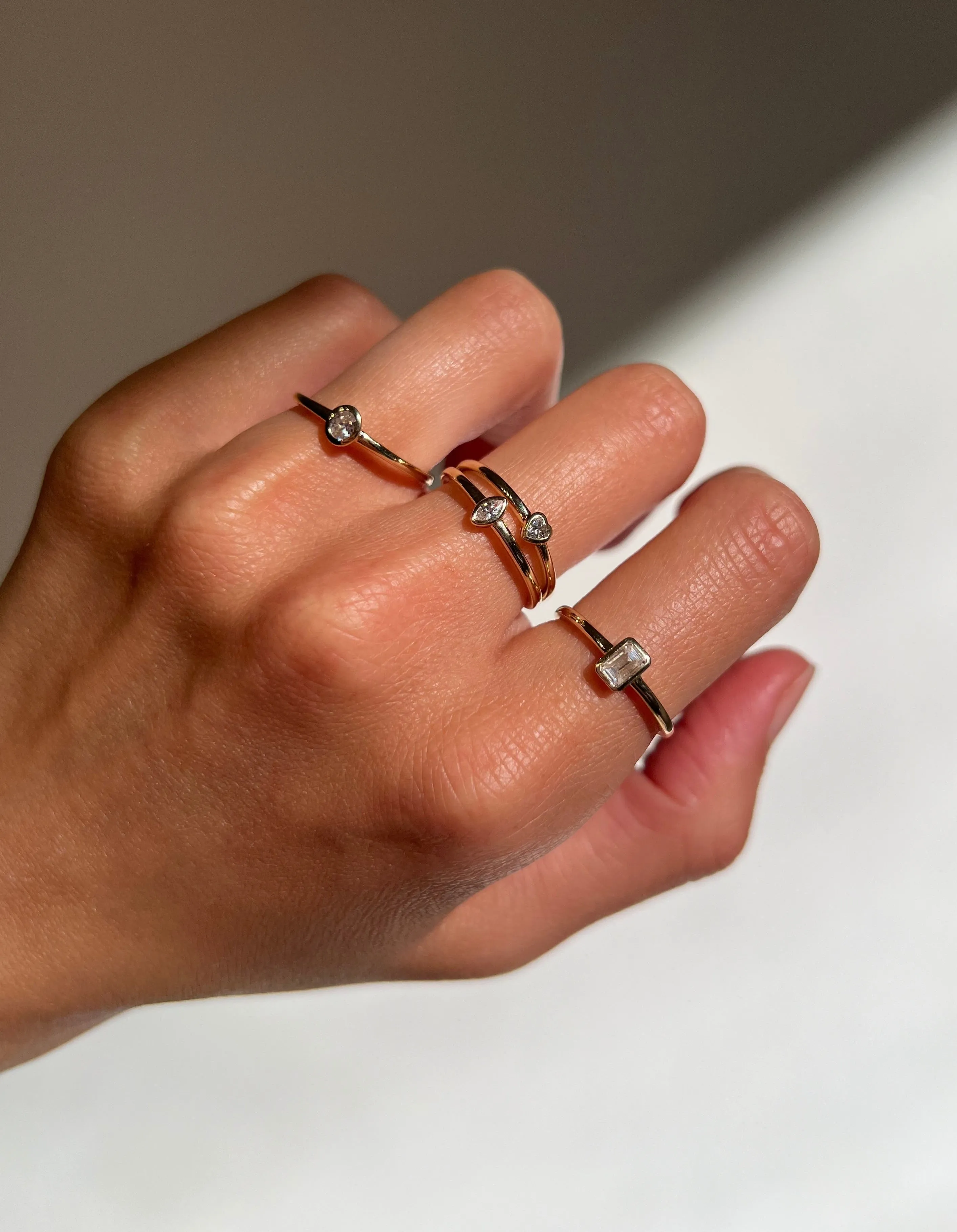 DAINTY OVAL STACKER sold by Lisa Gozlan product image thumbnail 4