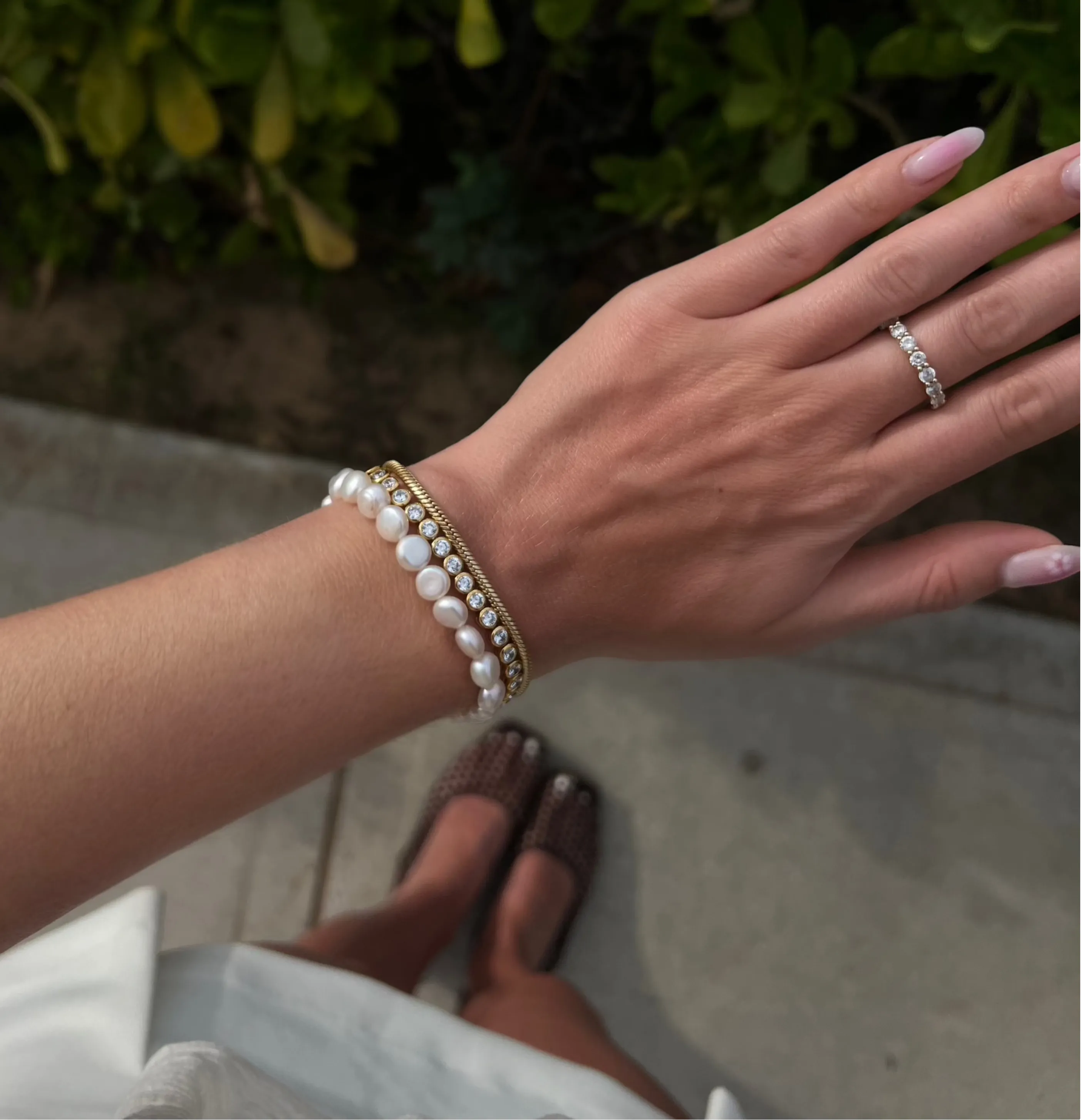 THE SIGNATURE PEARL BRACELET sold by Lisa Gozlan product image thumbnail 4