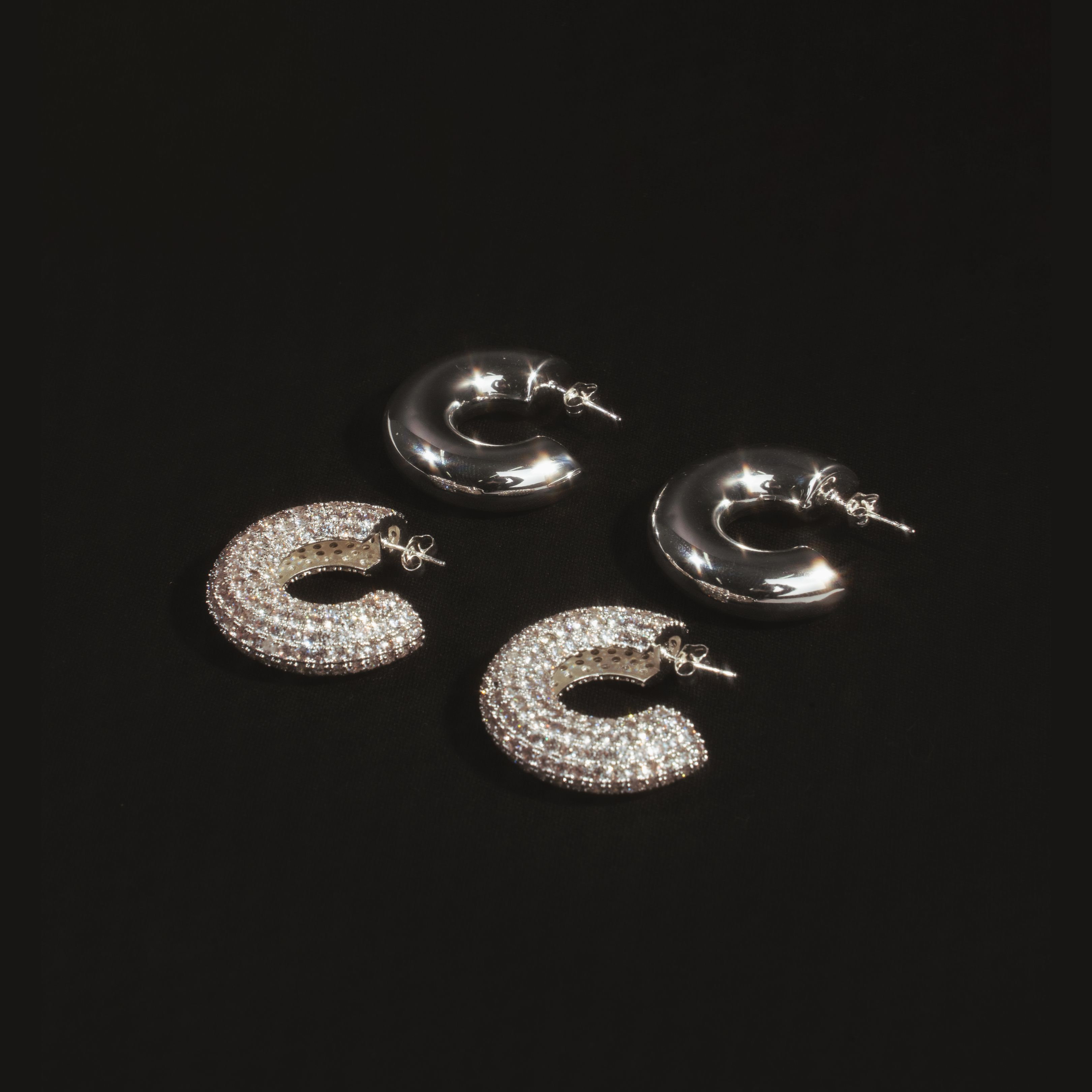 THE LISA HOOP DUO sold by Lisa Gozlan product image thumbnail 4