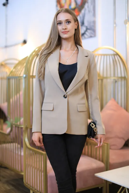 Camel Single Button Fitted Blazer by Double Second sold by Goddiva