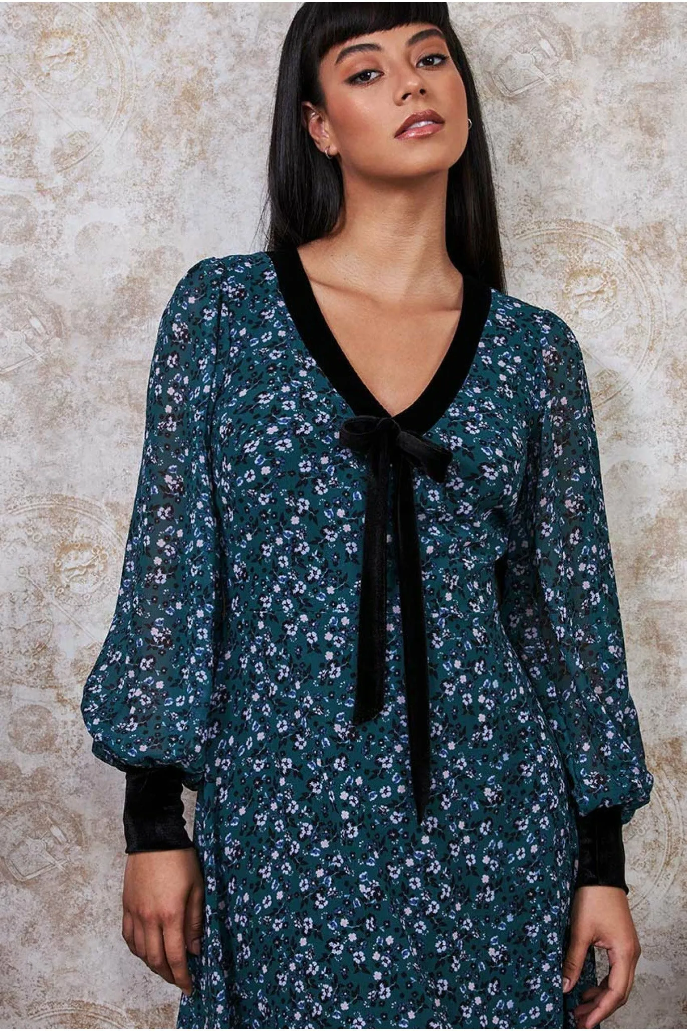 Goddiva Printed Necktie Midi Dress - Emerald Green sold by Goddiva product image thumbnail 3