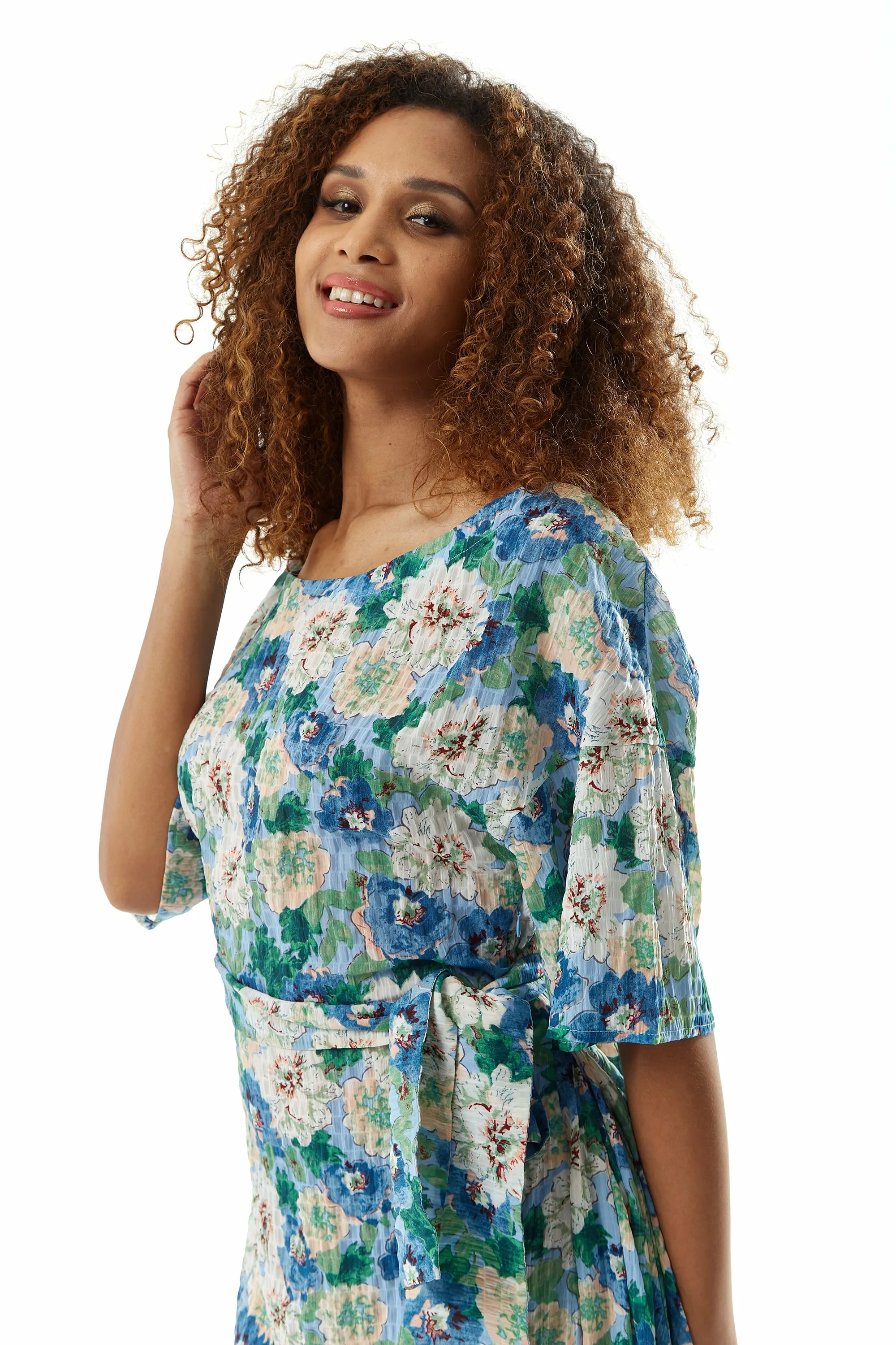 Liquorish Liquorish Divine Grace Crinkle Floral Midi Dress In Blue sold by Goddiva product image thumbnail 5