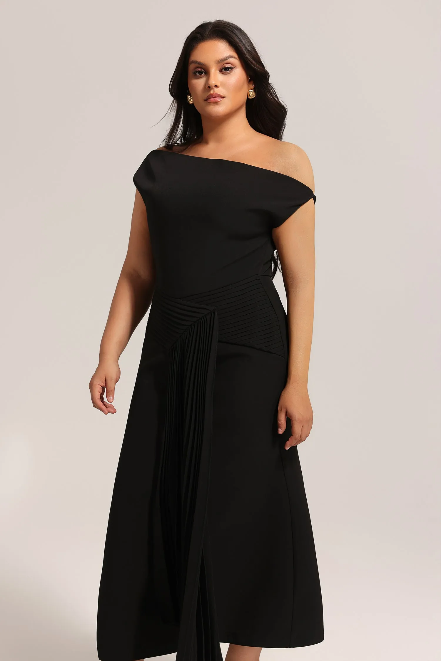Juny Oblique Shoulder Sleeveless Folds Midi Dress by Bella Barnett sold by Goddiva product image thumbnail 4