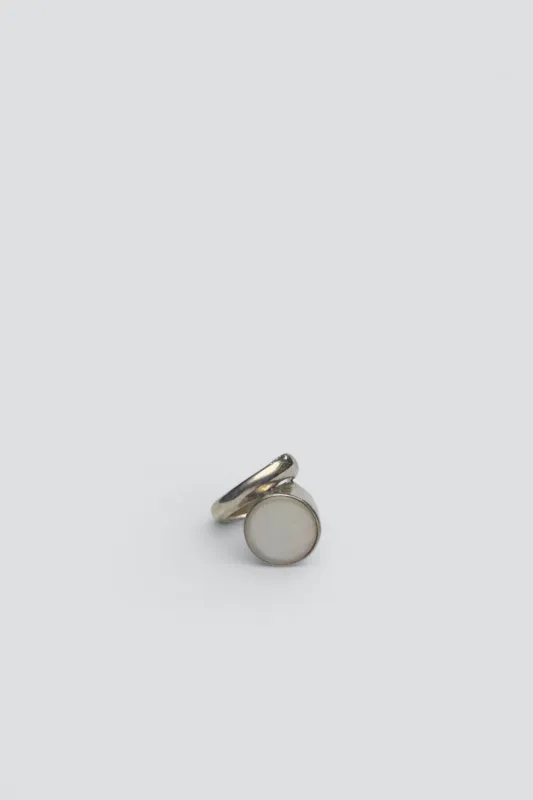 Sterling Silver Mother of Pearl Wrap Ring made by Vintage