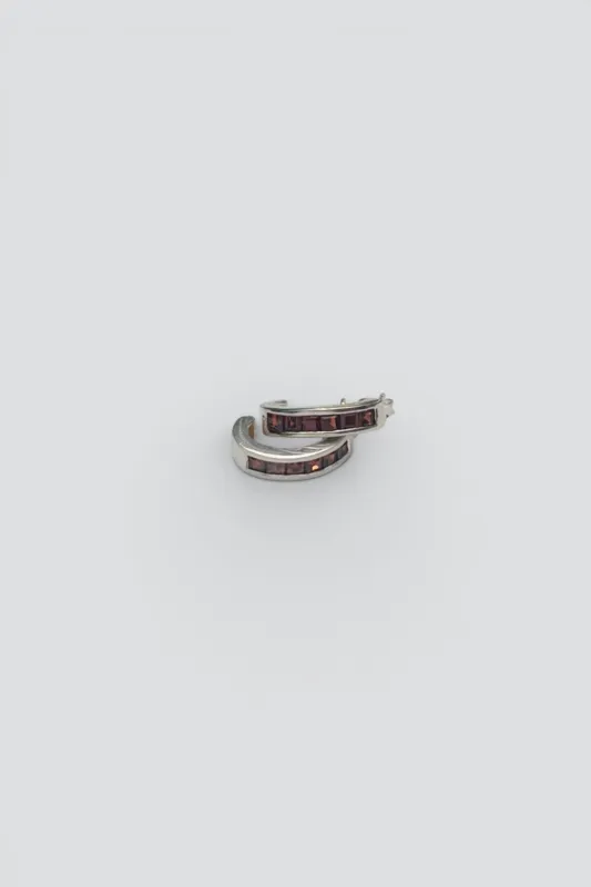 Sterling Silver Garnet Curve Earrings made by Vintage