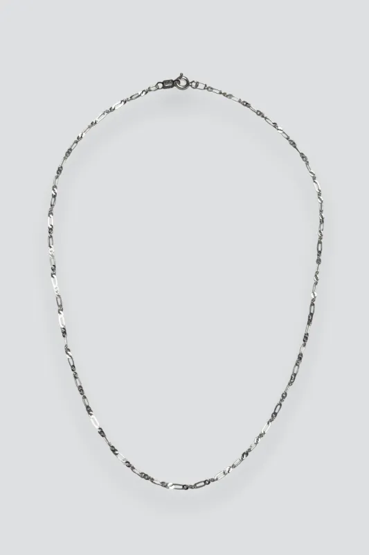 Sterling Silver Thin Oval Round Link Chain Necklace made by Vintage
