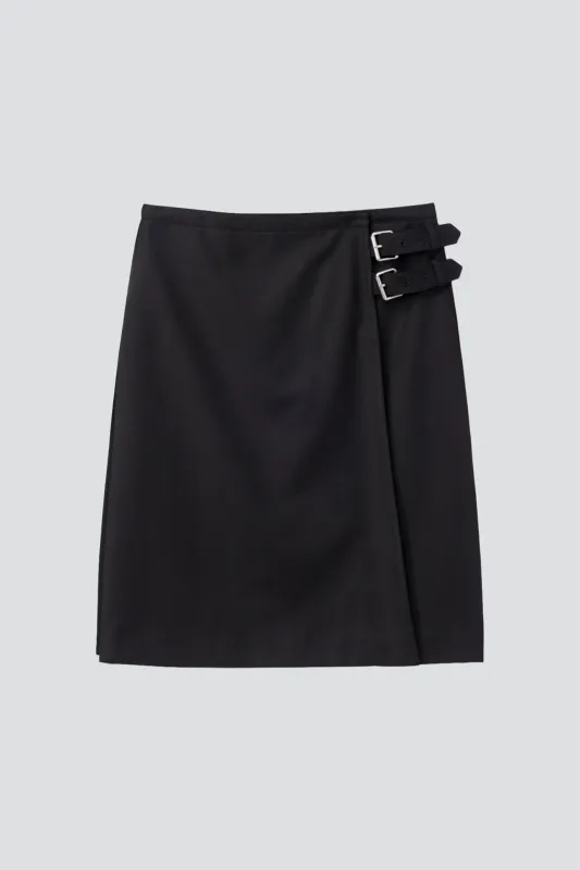 Black Pleats Midi Skirt made by Dunst