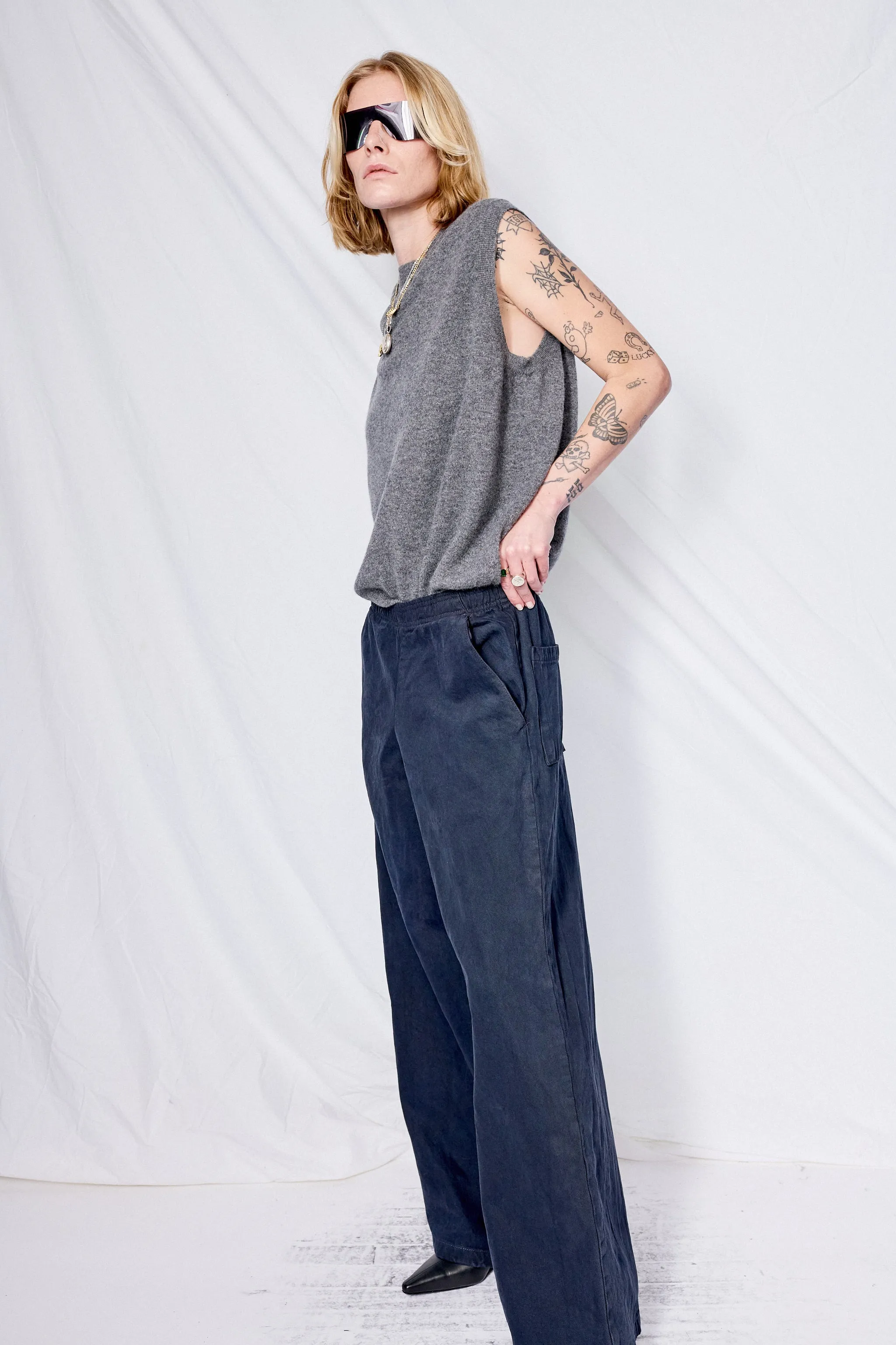 Heather Grey Cashmere Yogi Vest sold by Assembly New York product image thumbnail 5