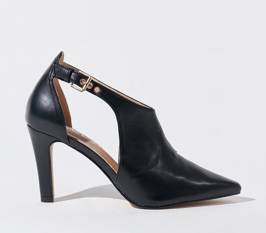 Stiletto Court sold by Rage