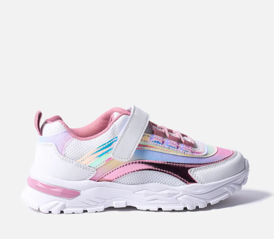 Sneaker sold by Rage