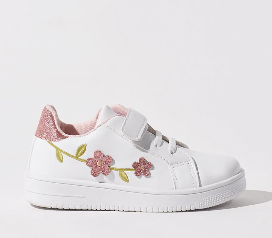 Flat Sneaker sold by Rage