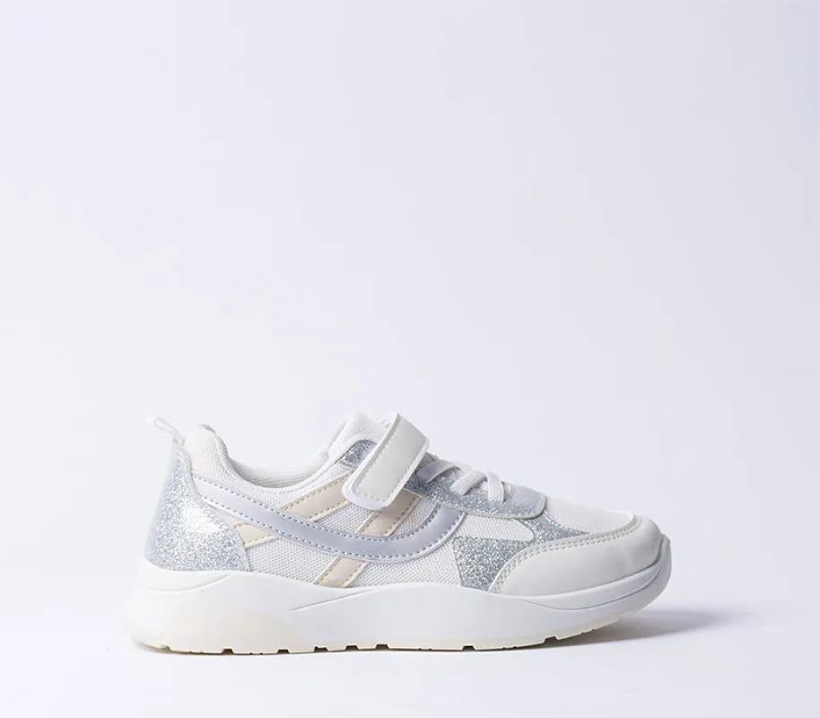 Sneaker sold by Rage