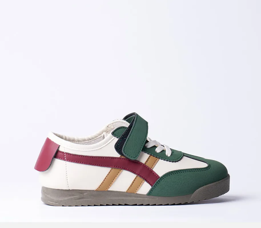 Sneaker sold by Rage