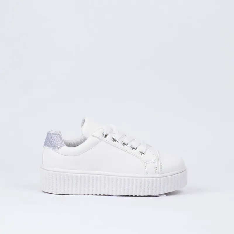 Sneaker sold by Rage